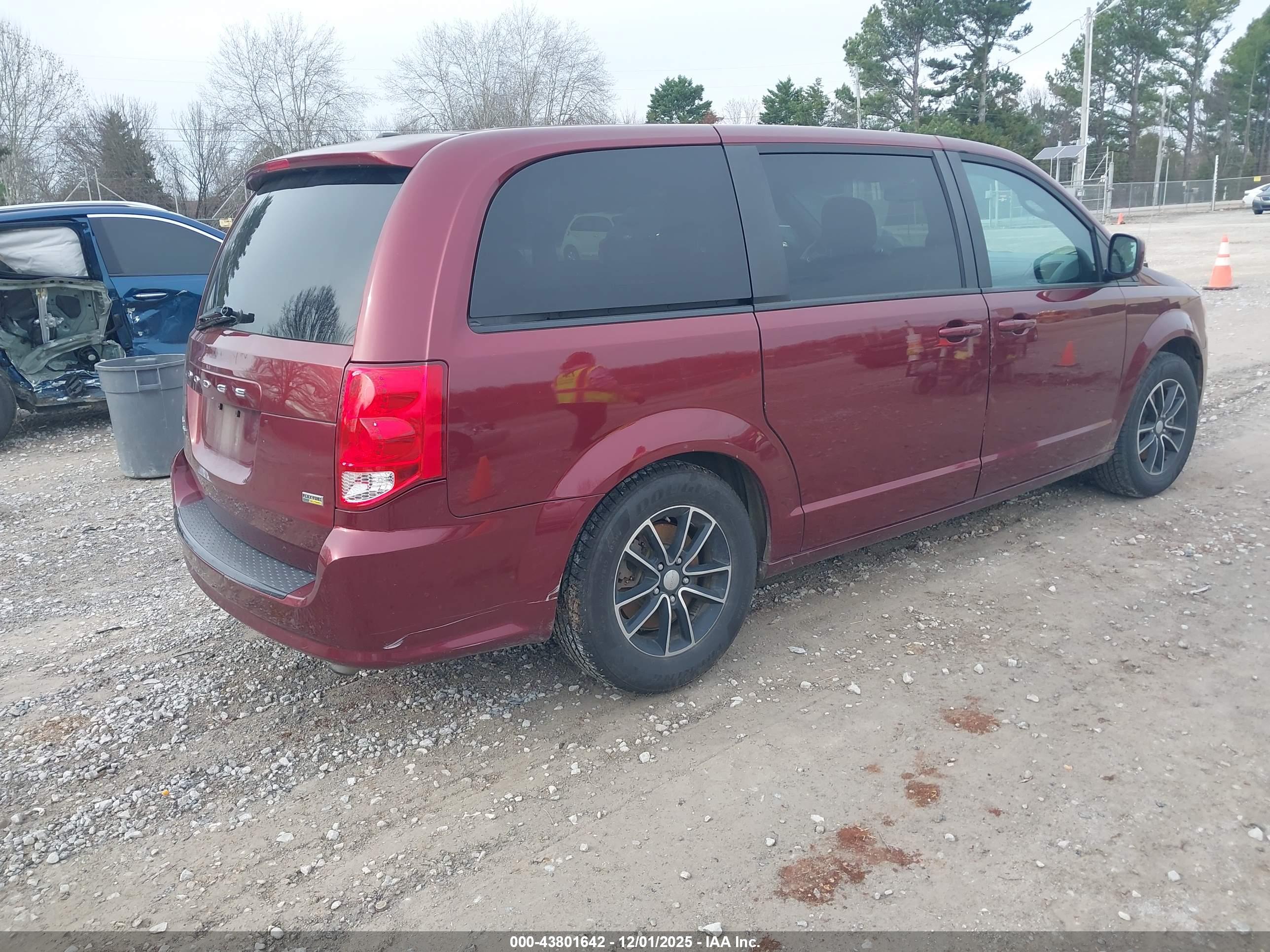 DODGE GRAND image 4