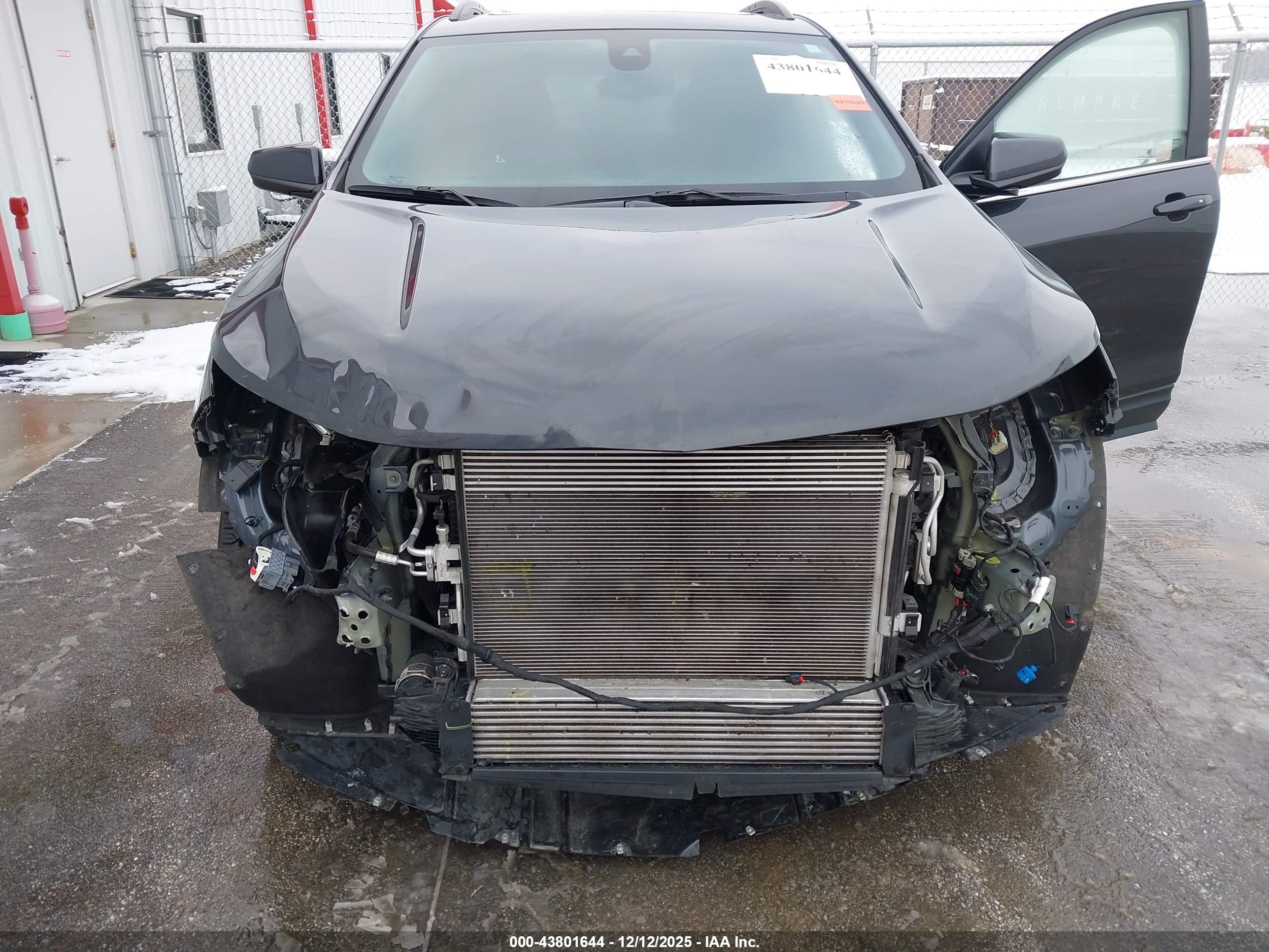 CHEVROLET EQUINOX image 6