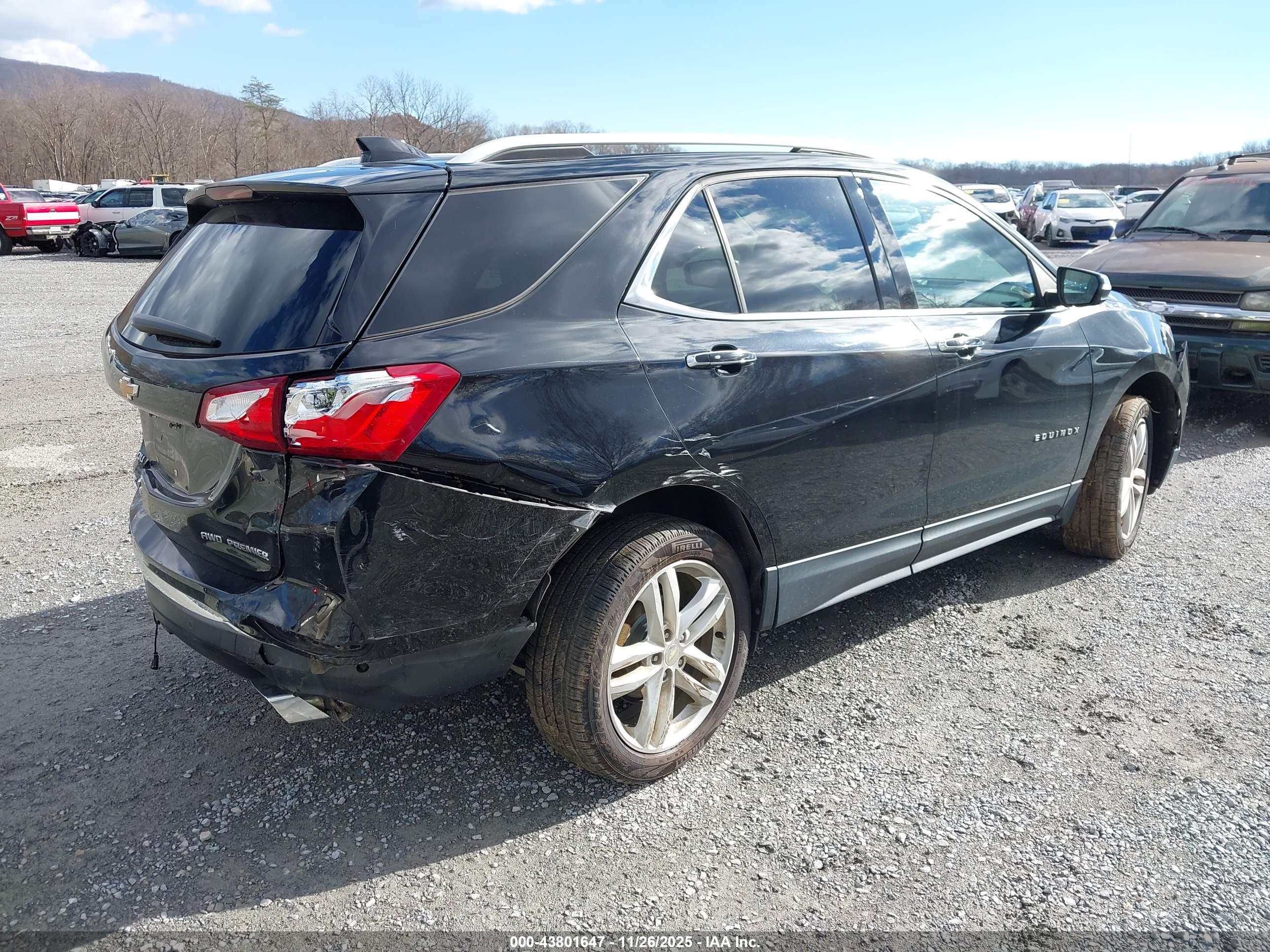 CHEVROLET EQUINOX image 4