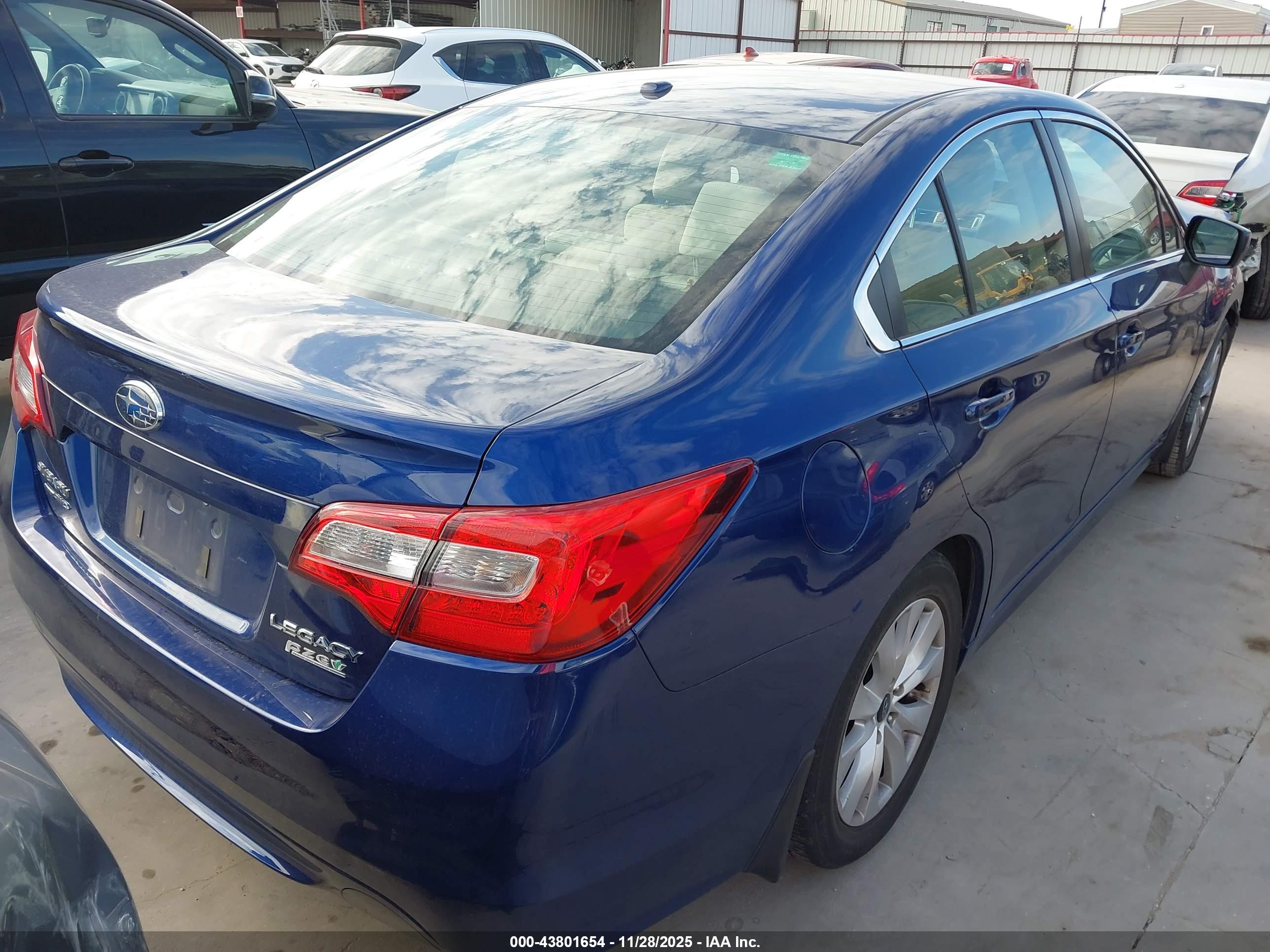 SUBARU LEGACY image 4