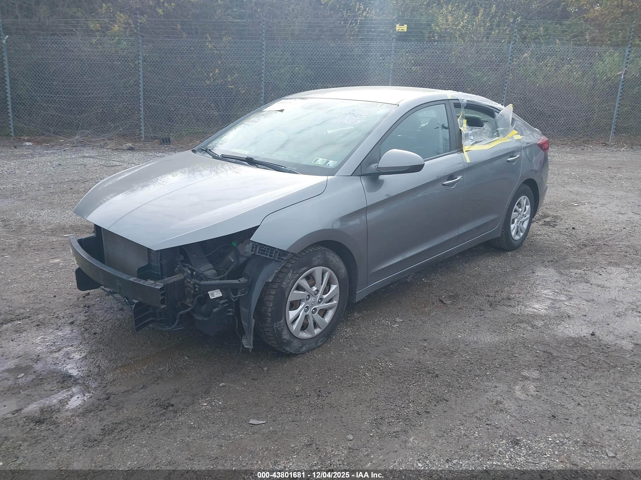 HYUNDAI ELANTRA image 2