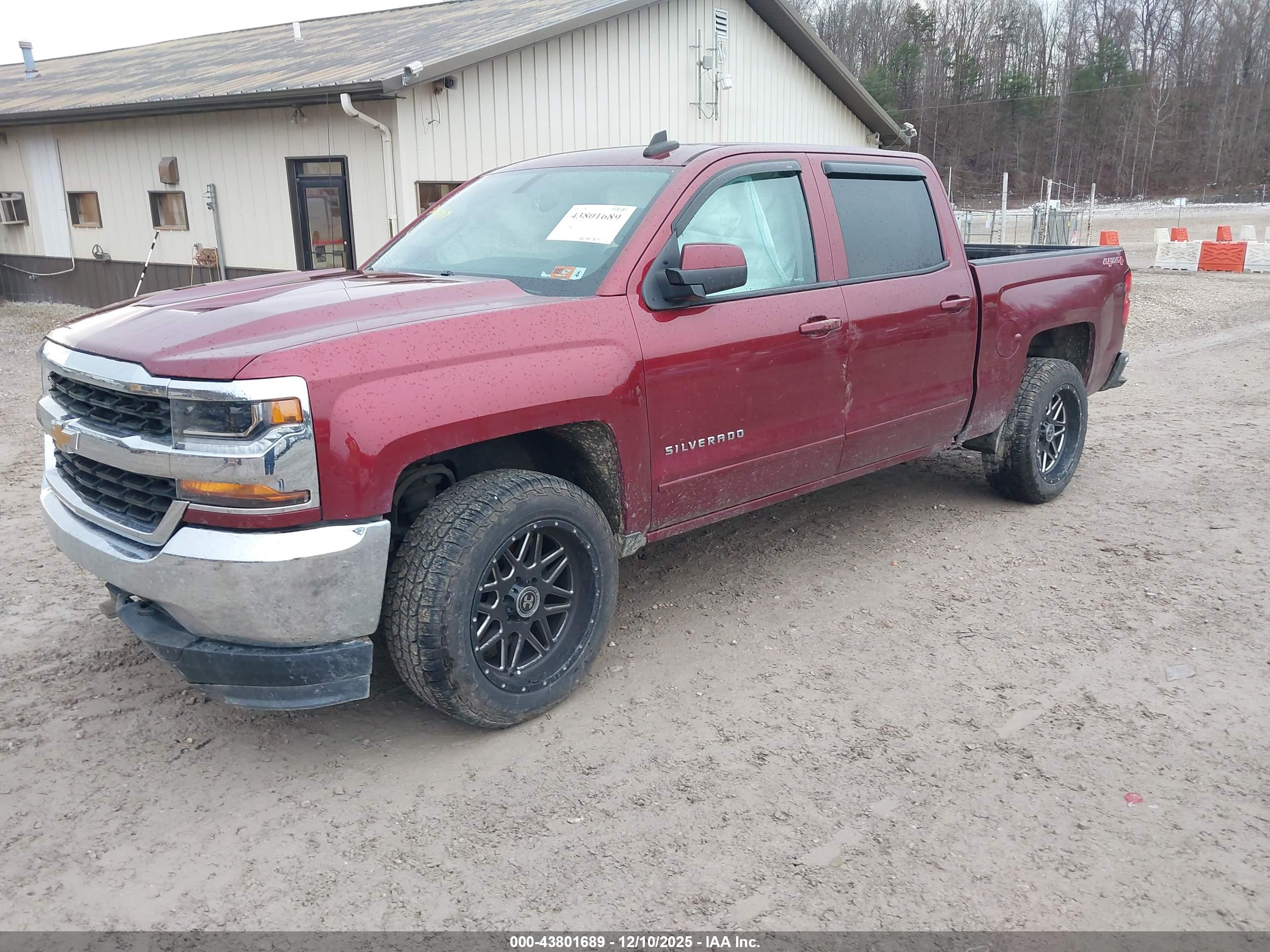 CHEVROLET SILVERADO image 2