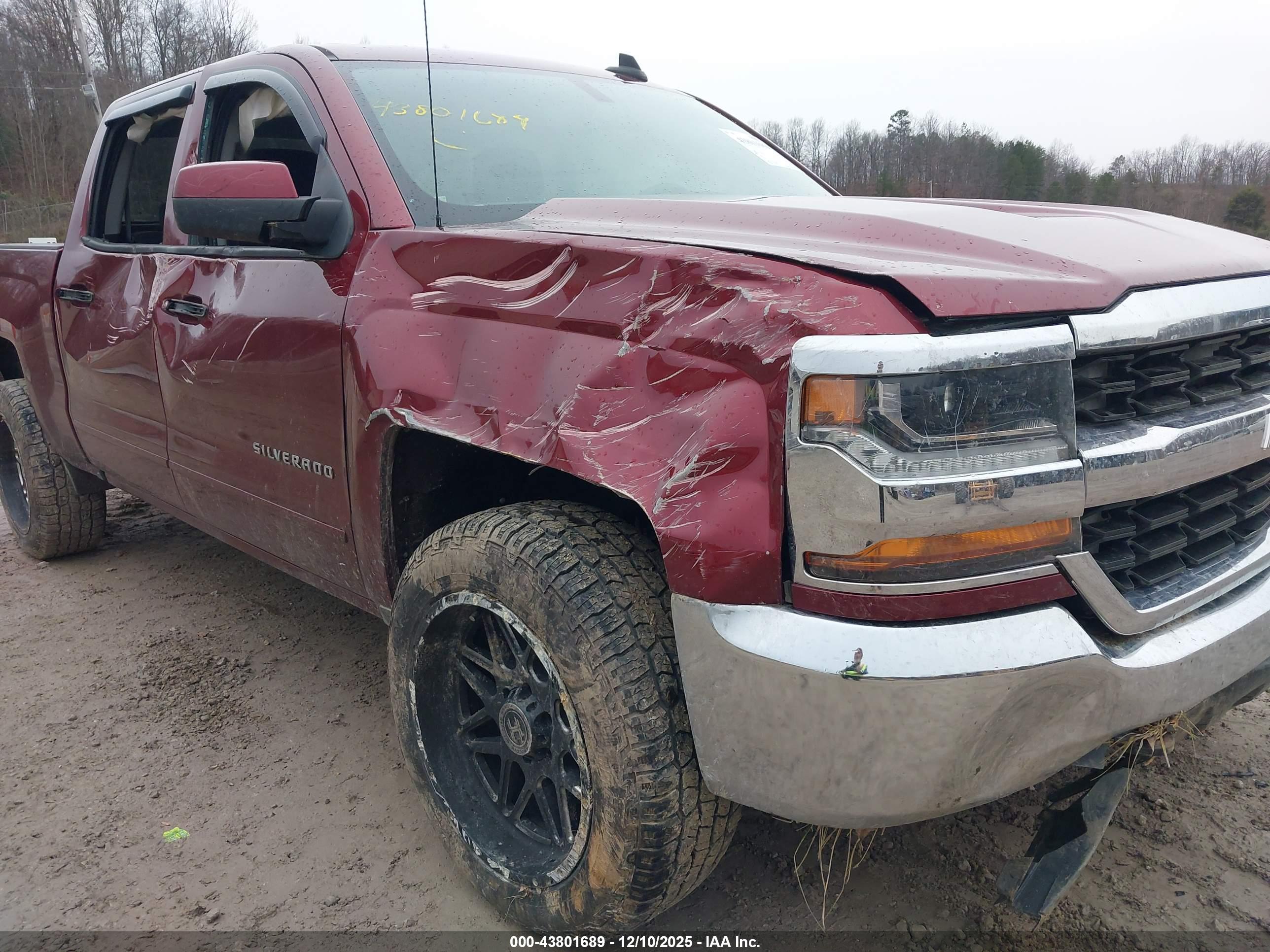 CHEVROLET SILVERADO image 6