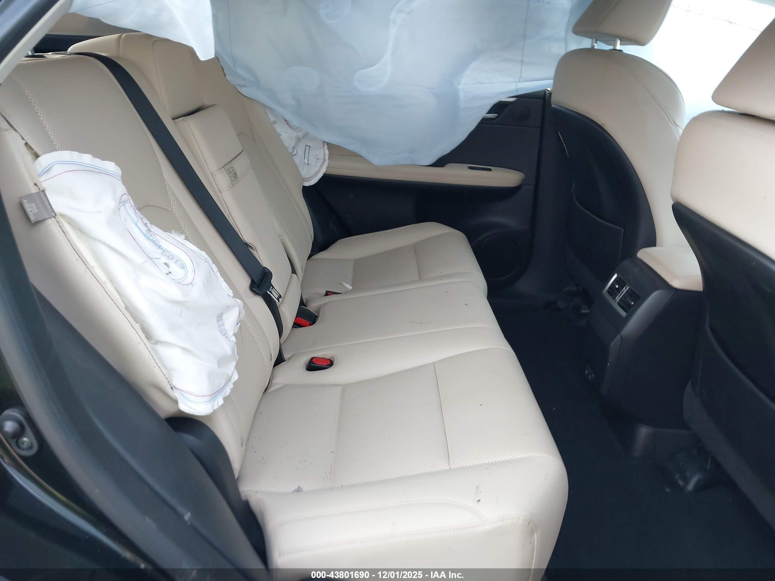 LEXUS RX image 8