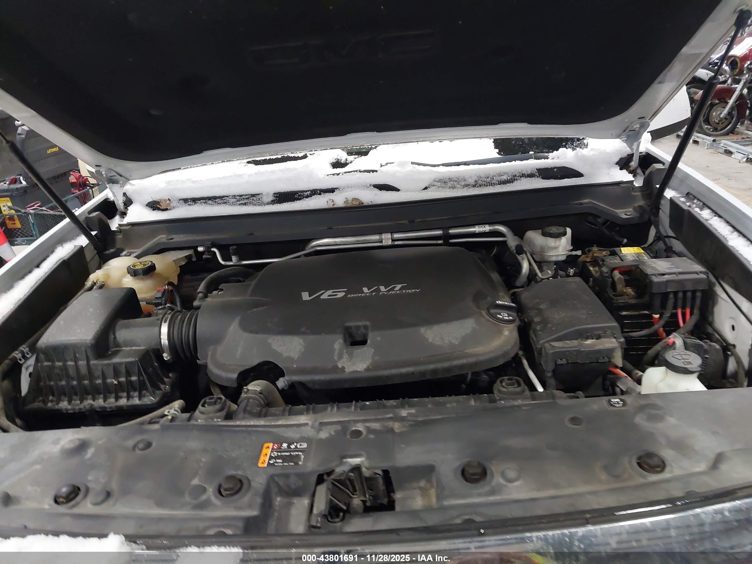 GMC CANYON image 10