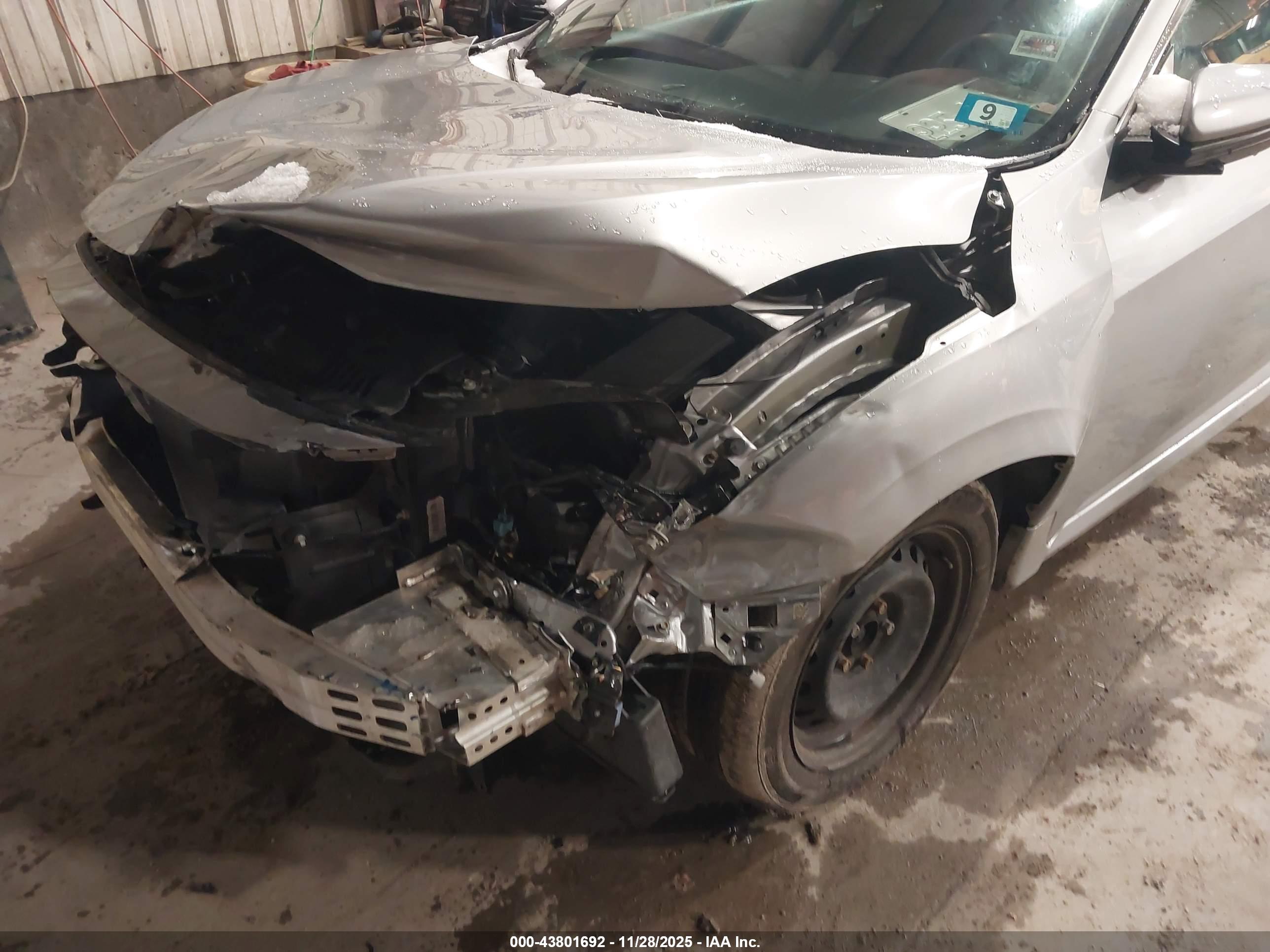 HONDA CIVIC image 6