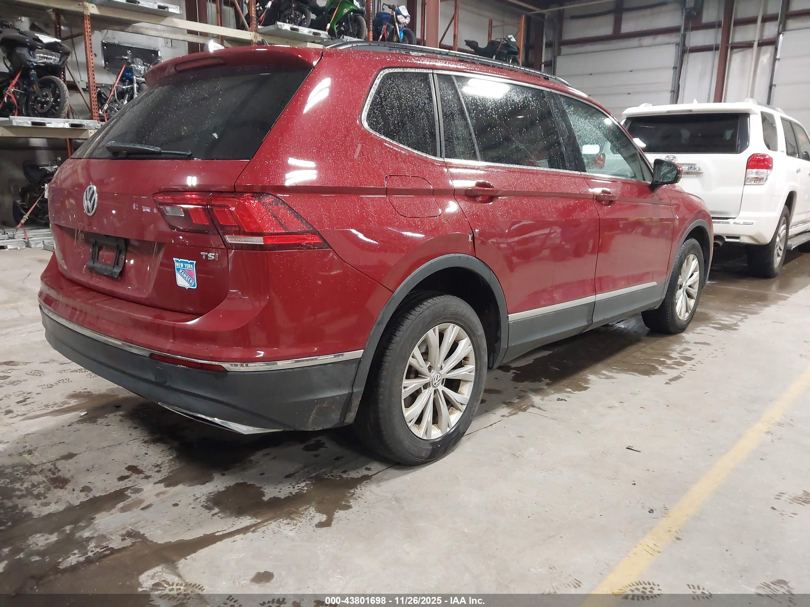 VOLKSWAGEN TIGUAN image 4