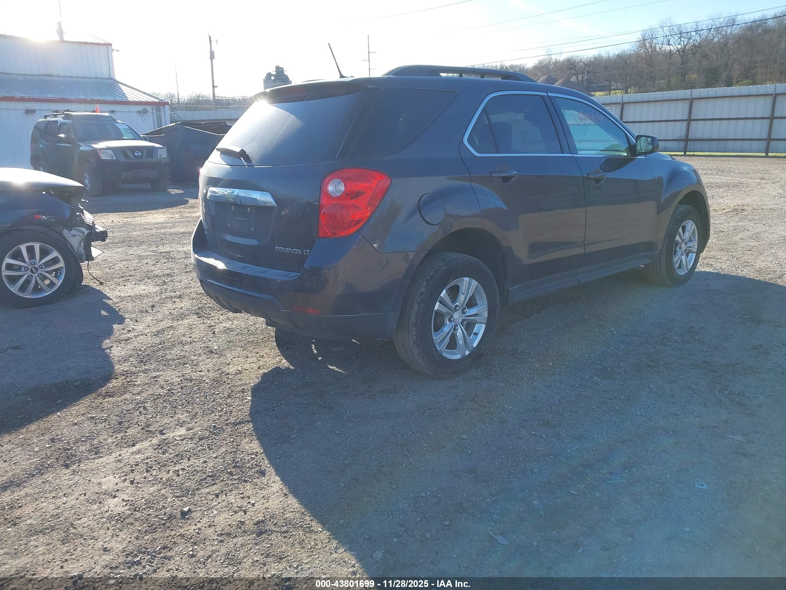 CHEVROLET EQUINOX image 4
