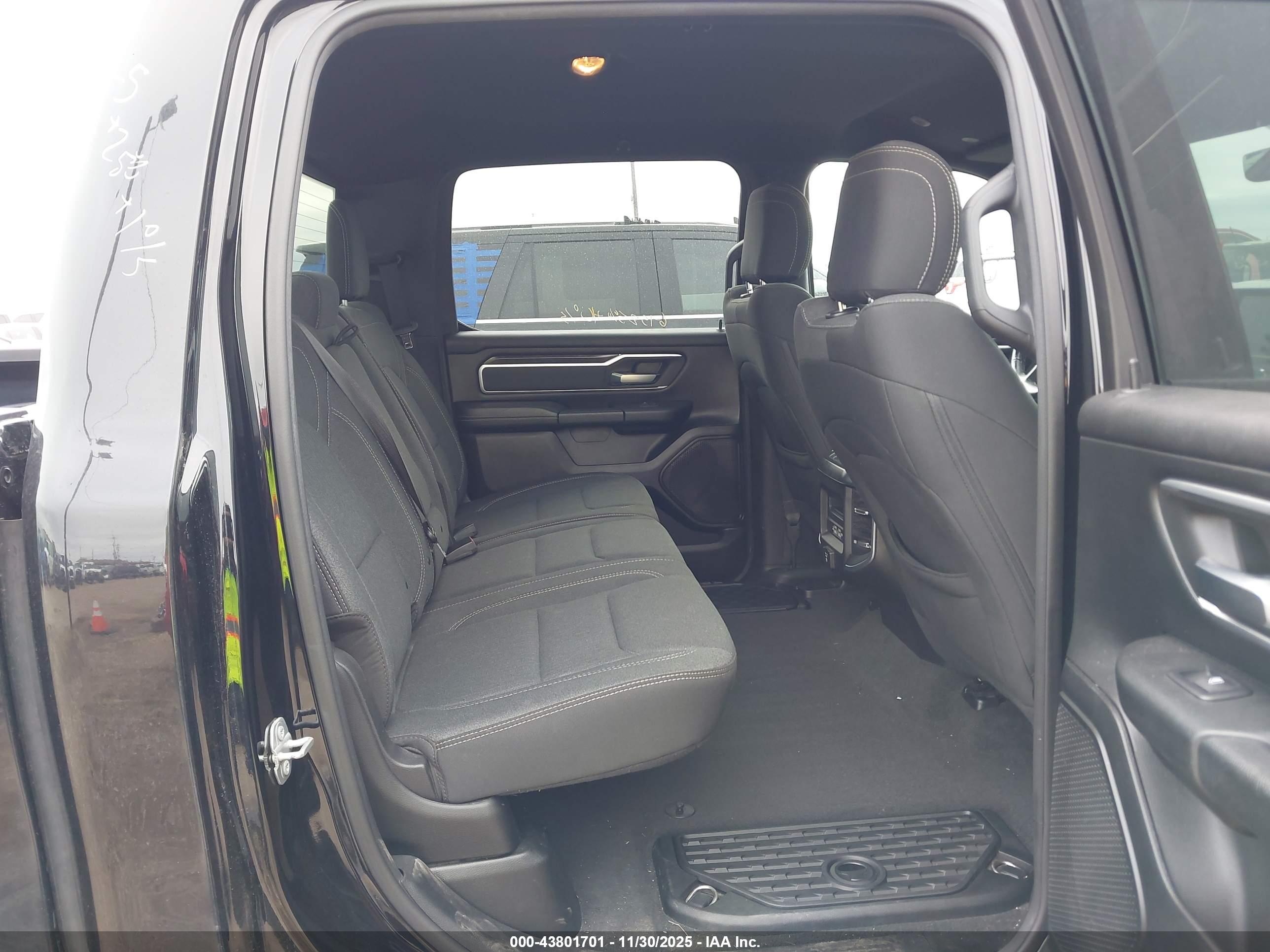 RAM 1500 image 8