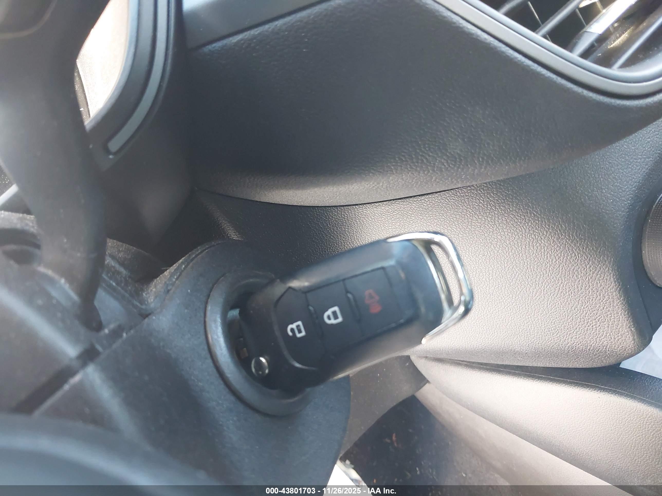FORD ESCAPE image 11