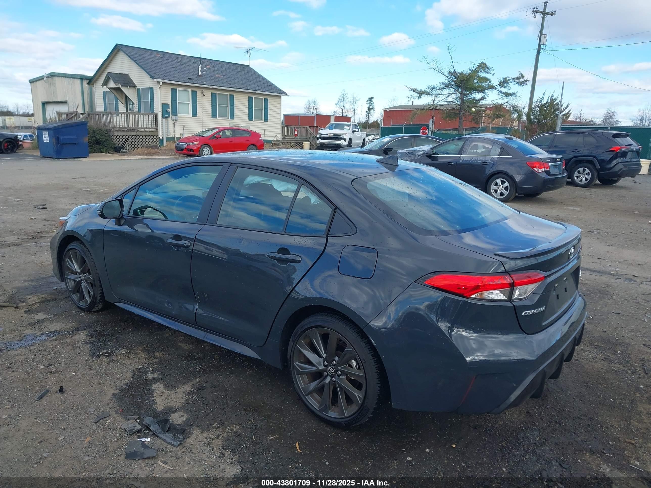 TOYOTA COROLLA image 3