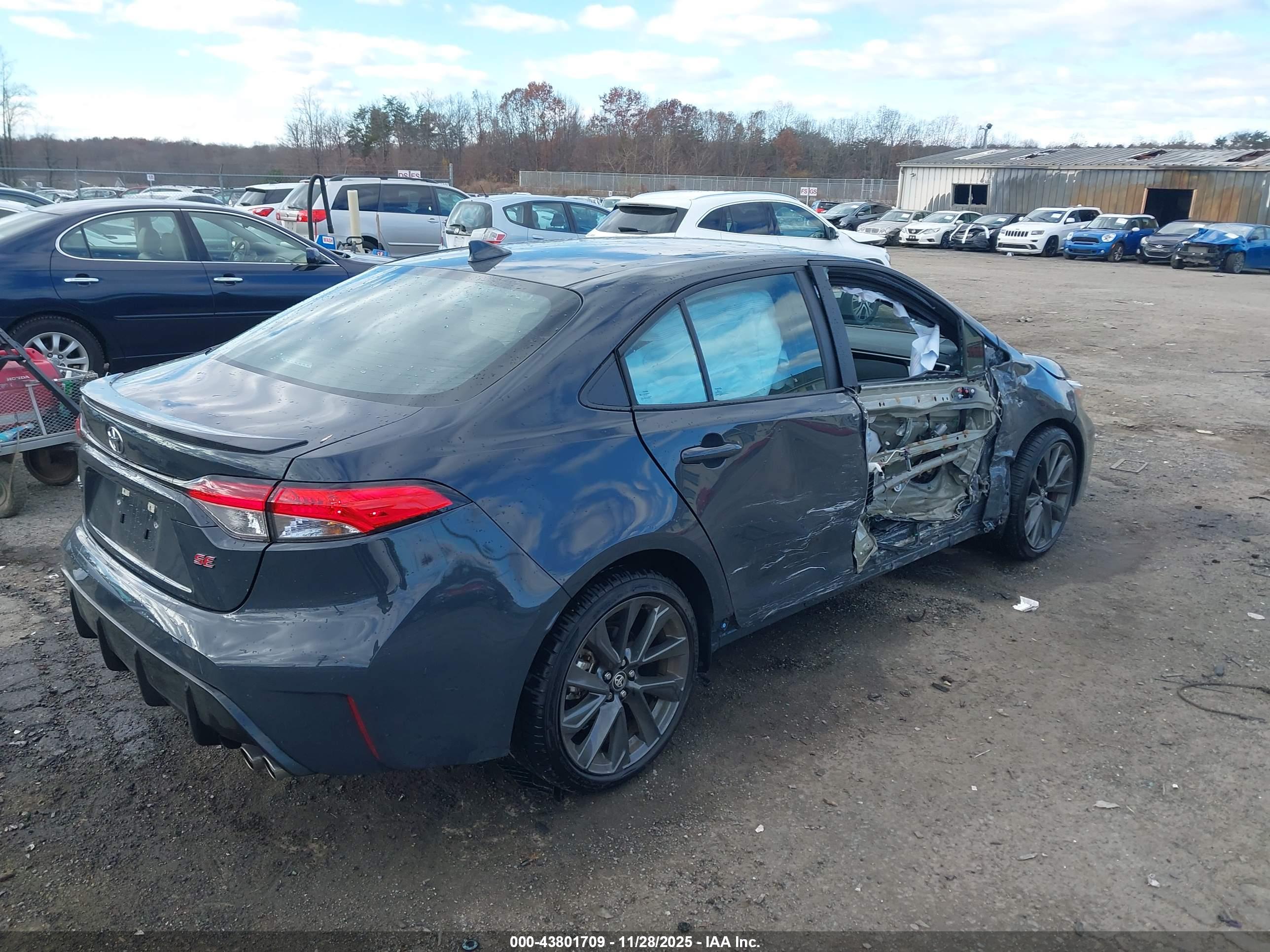 TOYOTA COROLLA image 4