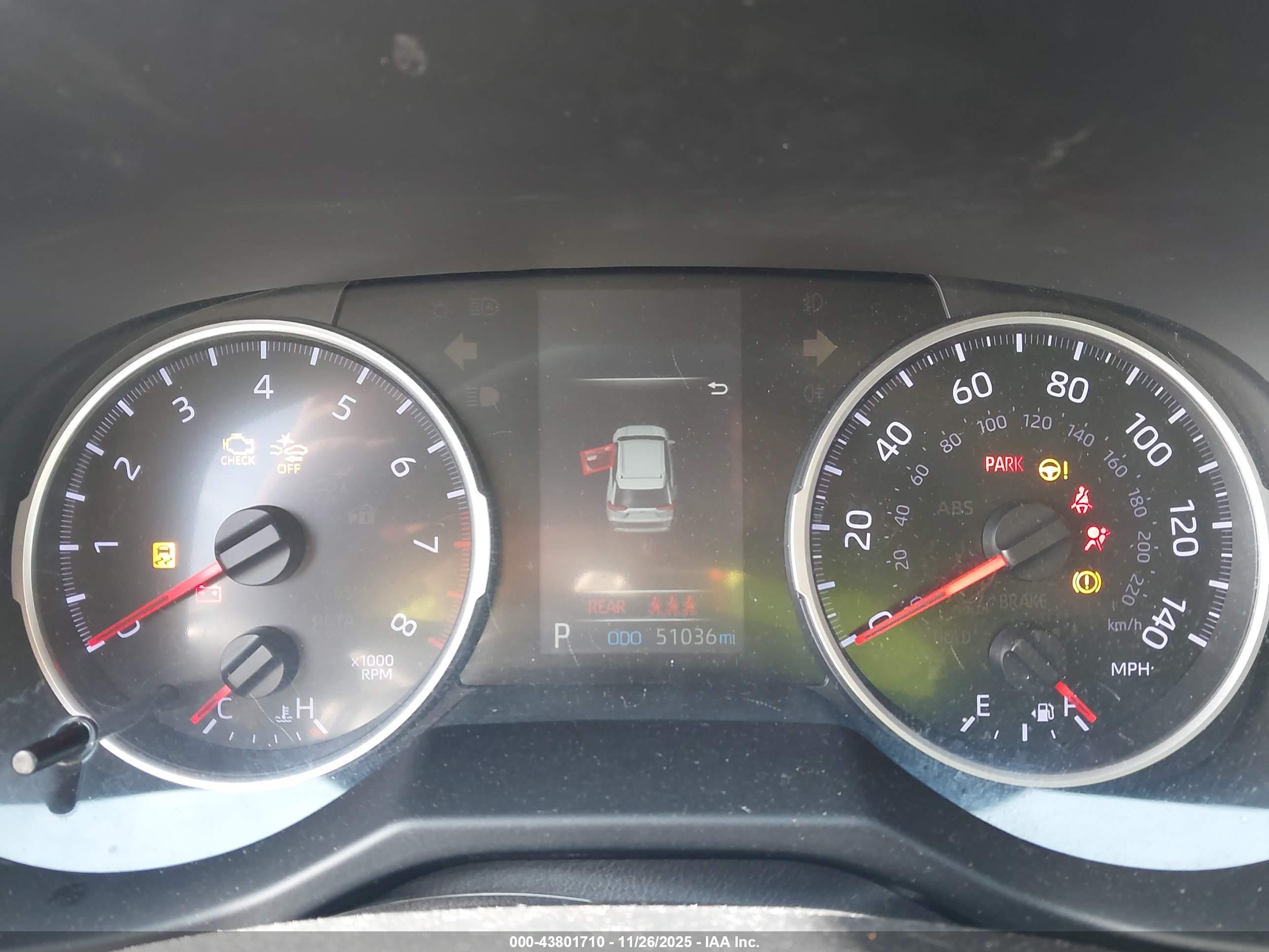 TOYOTA RAV4 image 7