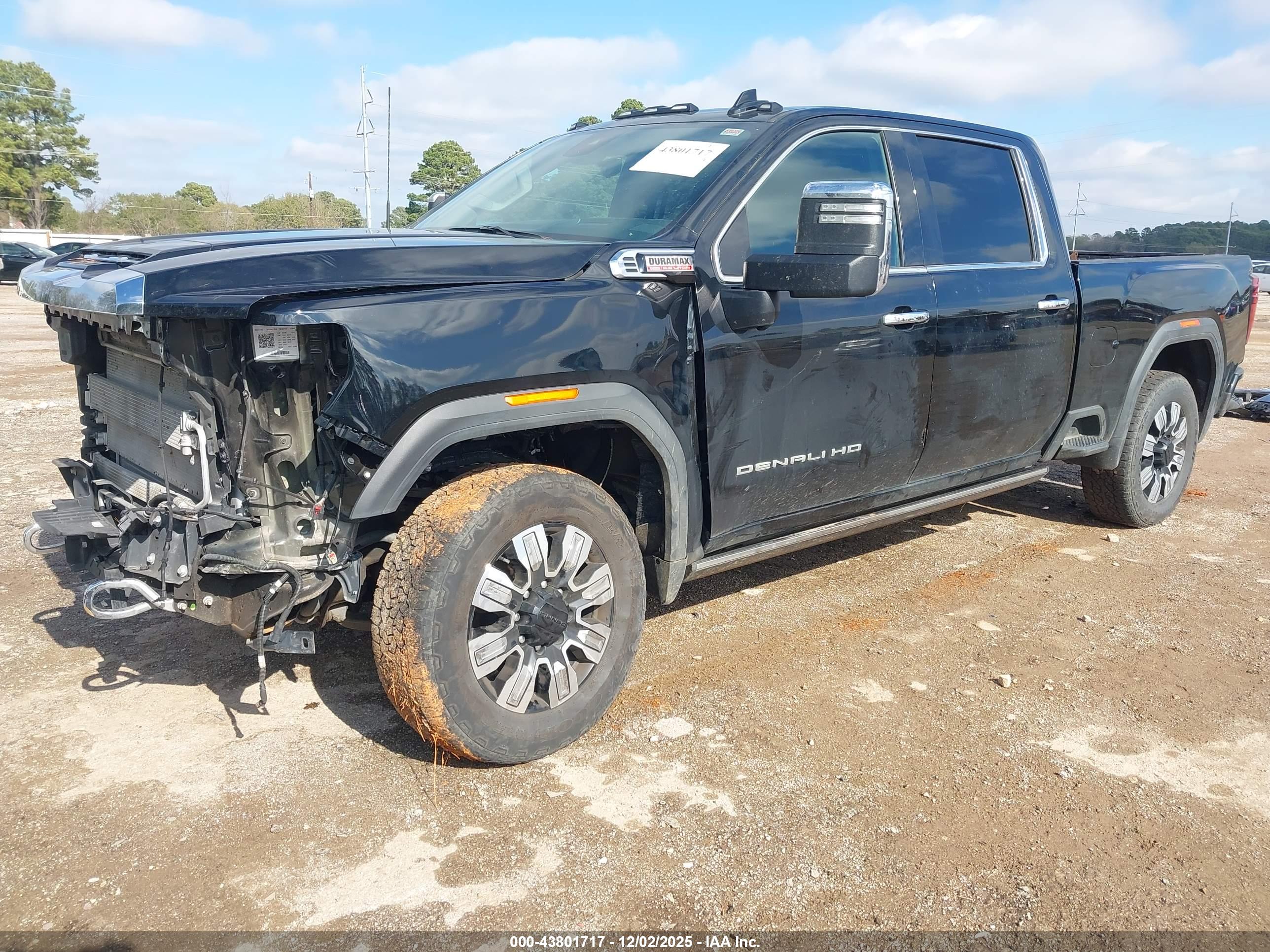 GMC SIERRA image 2