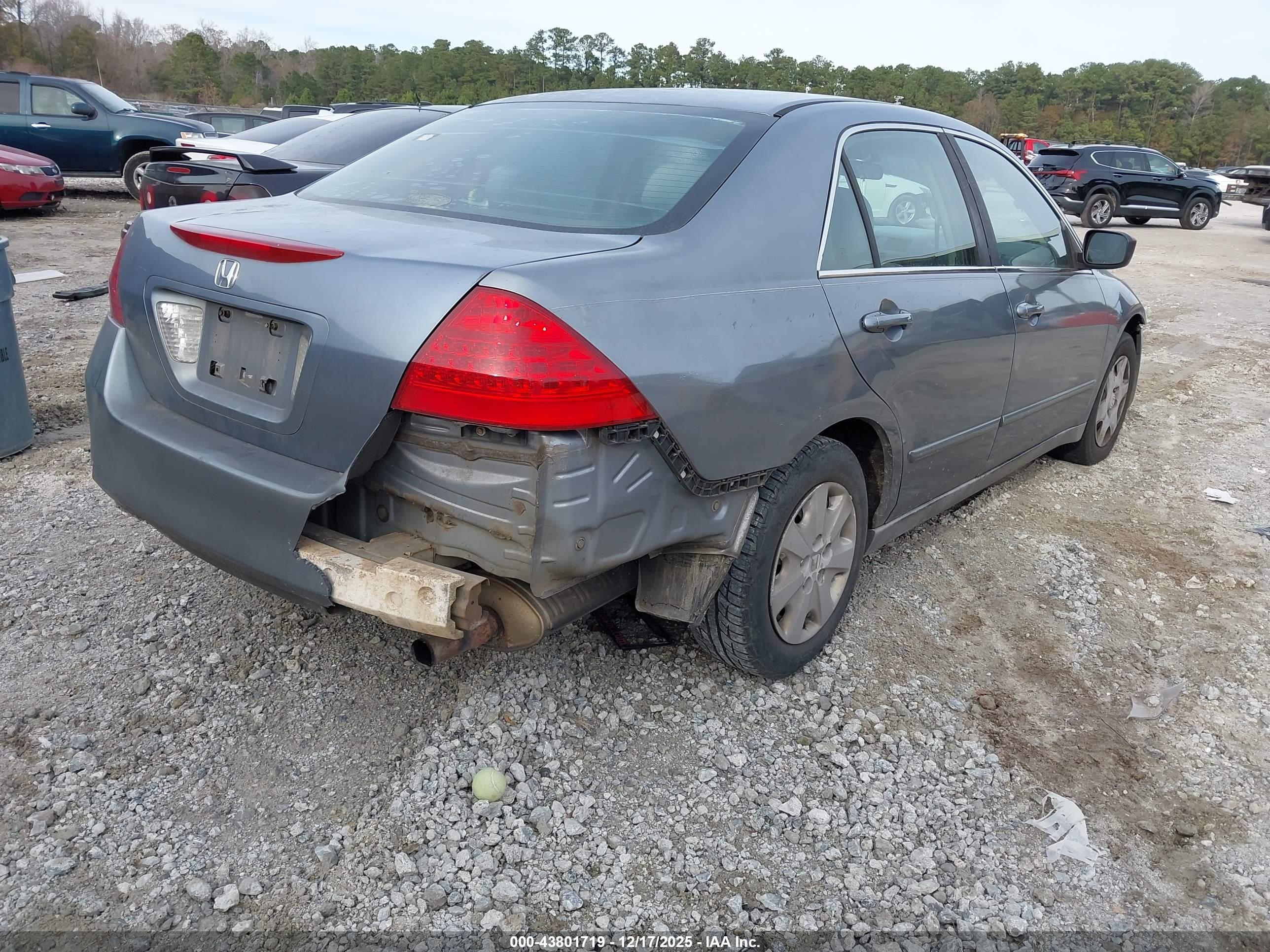 HONDA ACCORD image 4