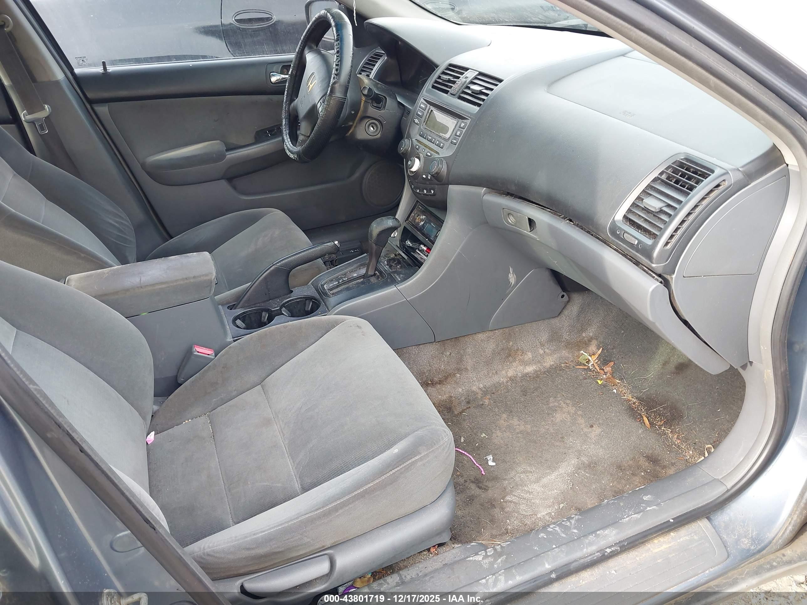 HONDA ACCORD image 5