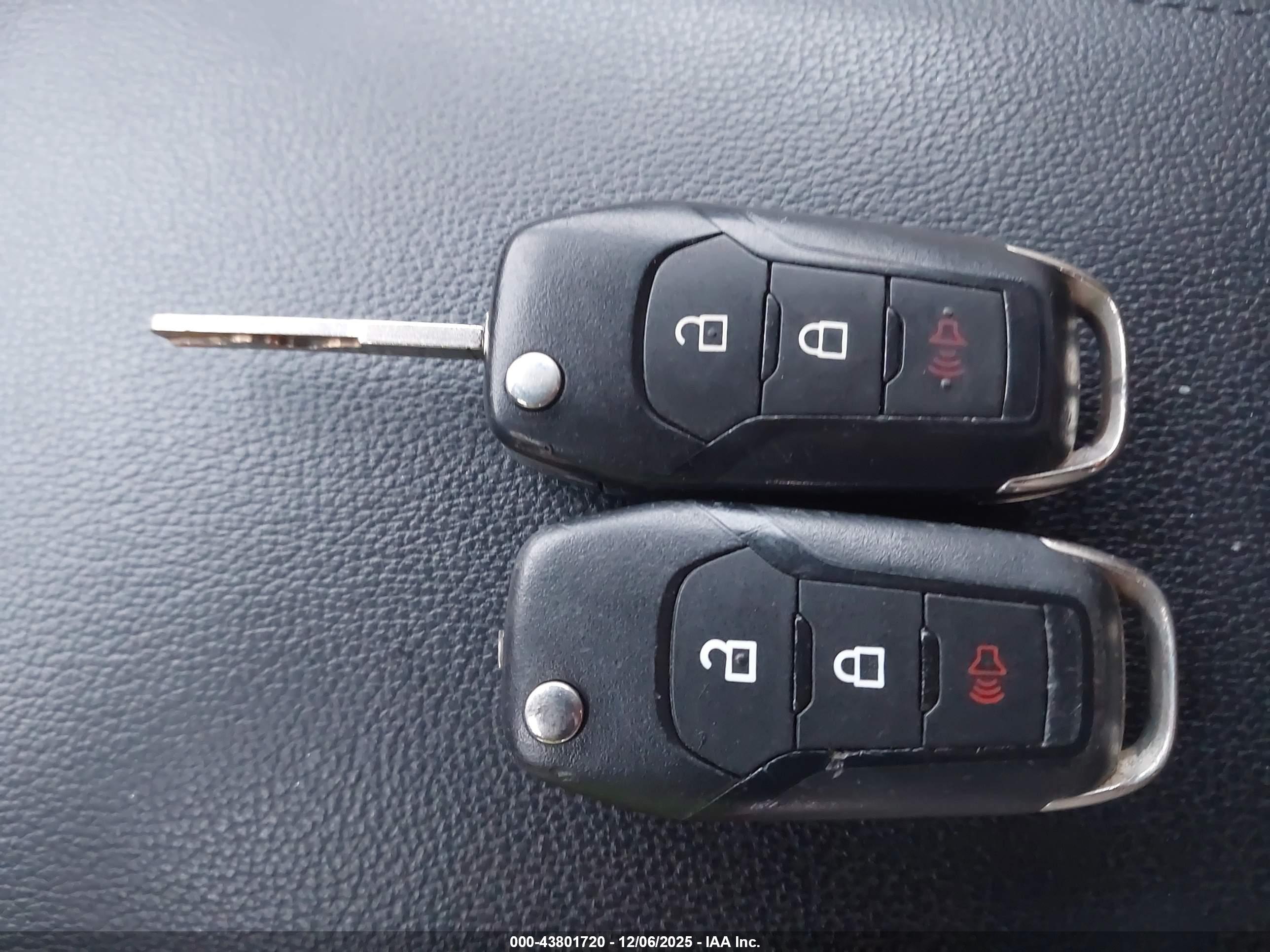 FORD EXPLORER image 11