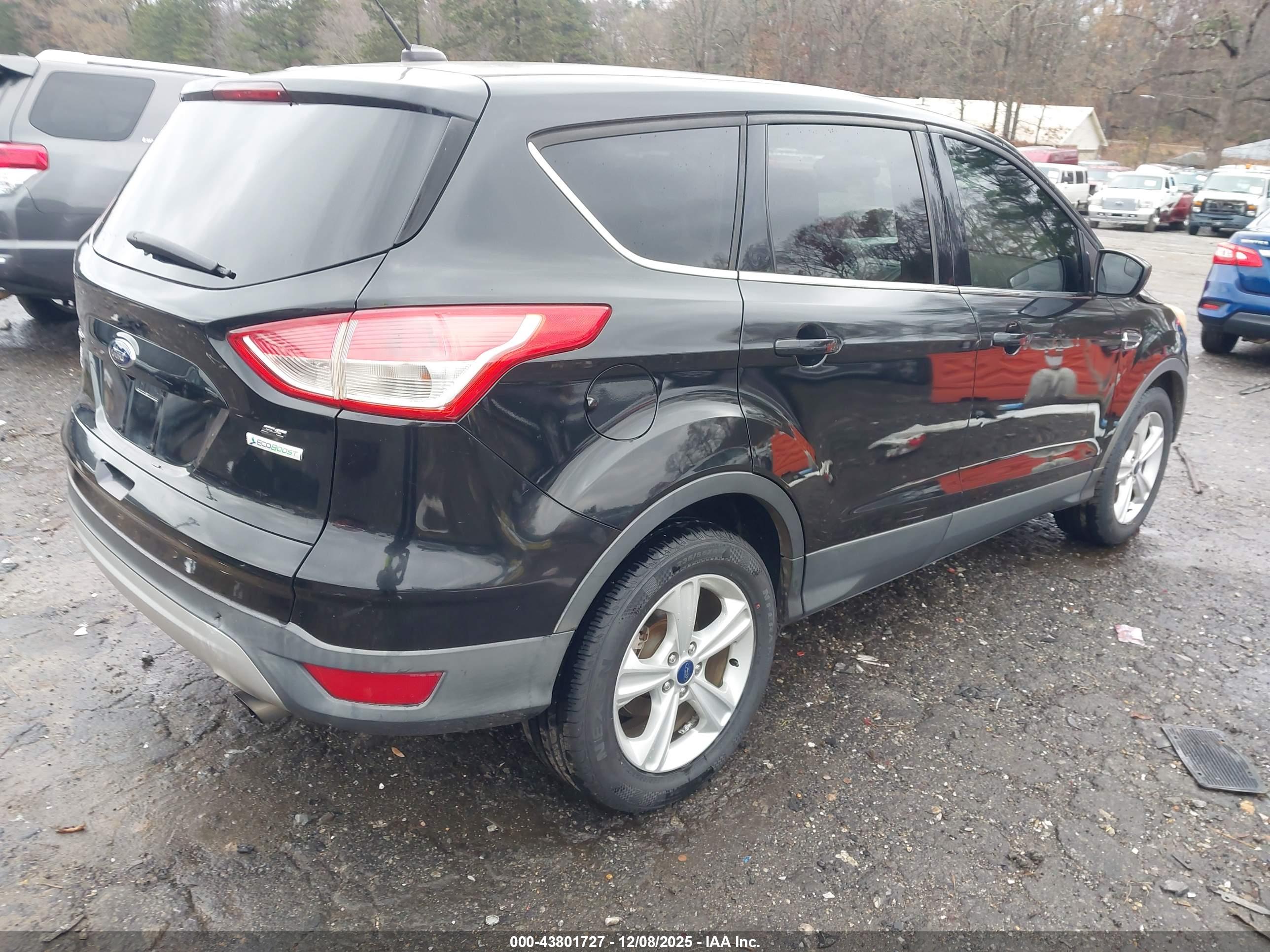 FORD ESCAPE image 4