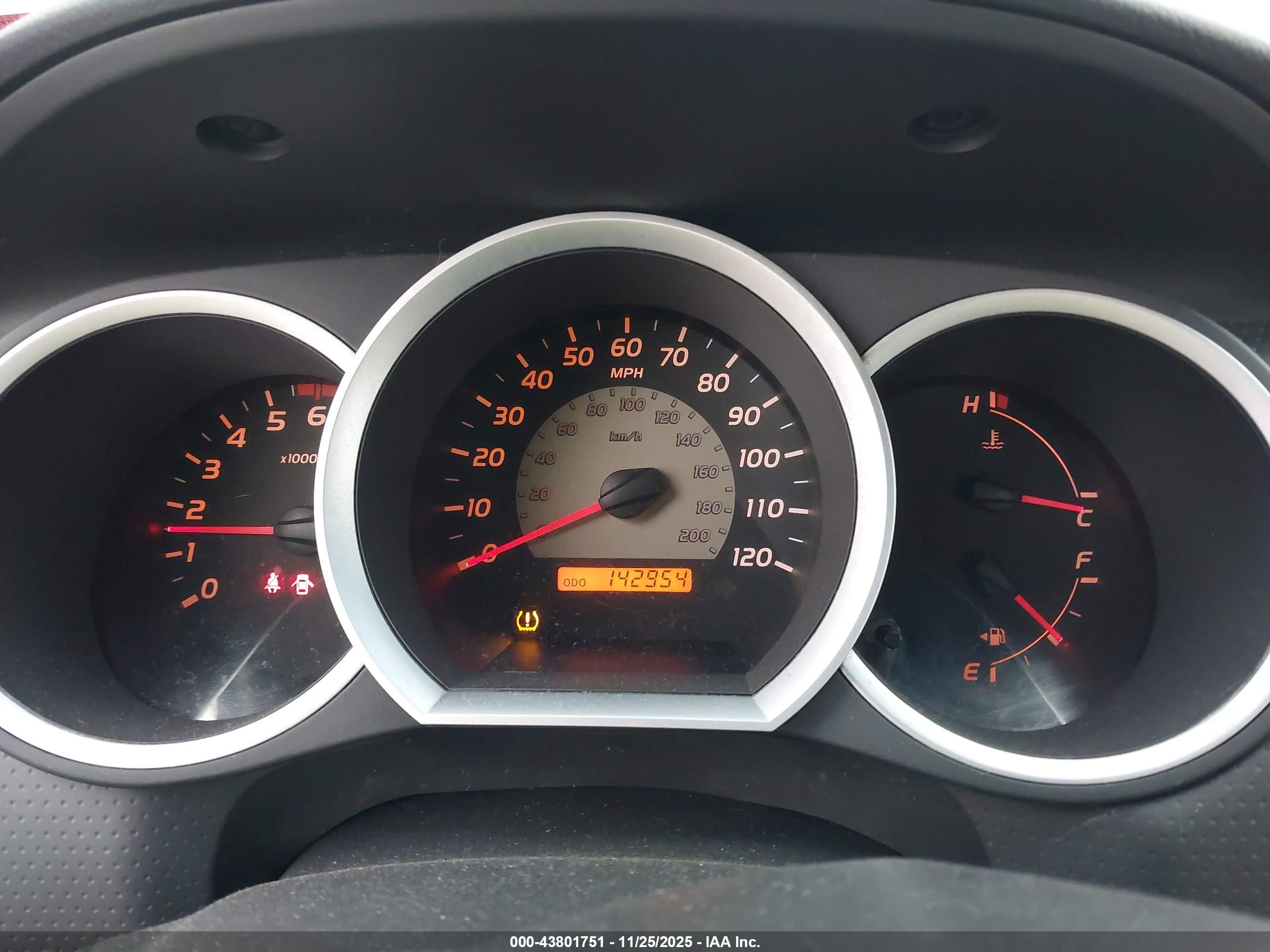 TOYOTA TACOMA image 7