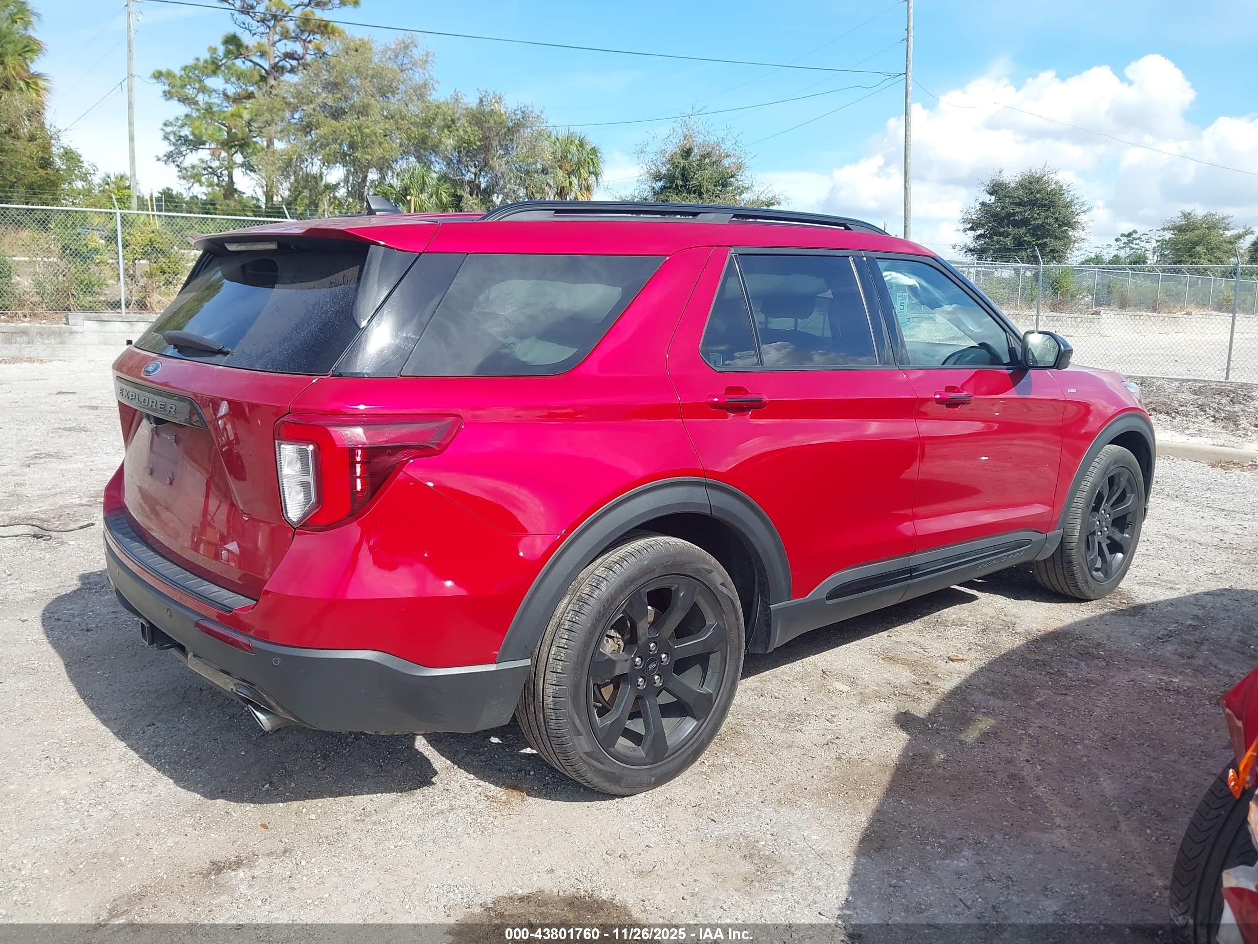 FORD EXPLORER image 4