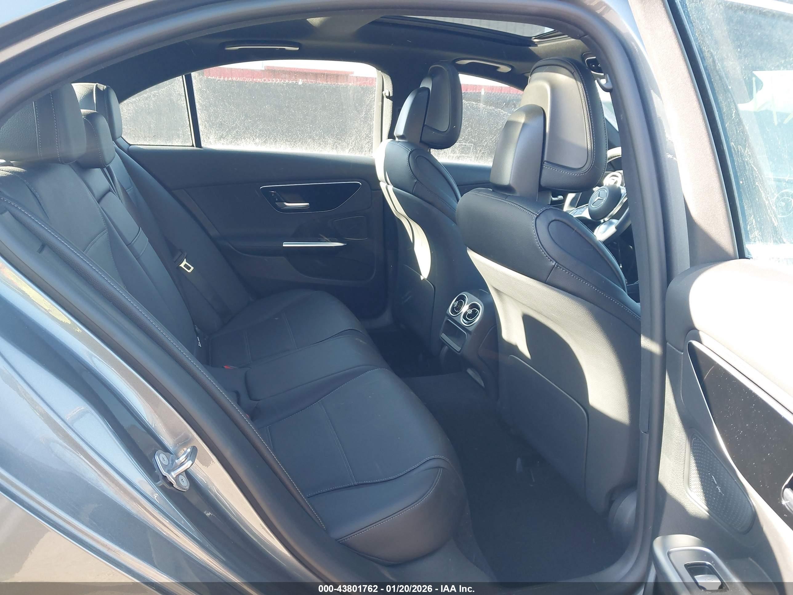 MERCEDES-BENZ C image 8