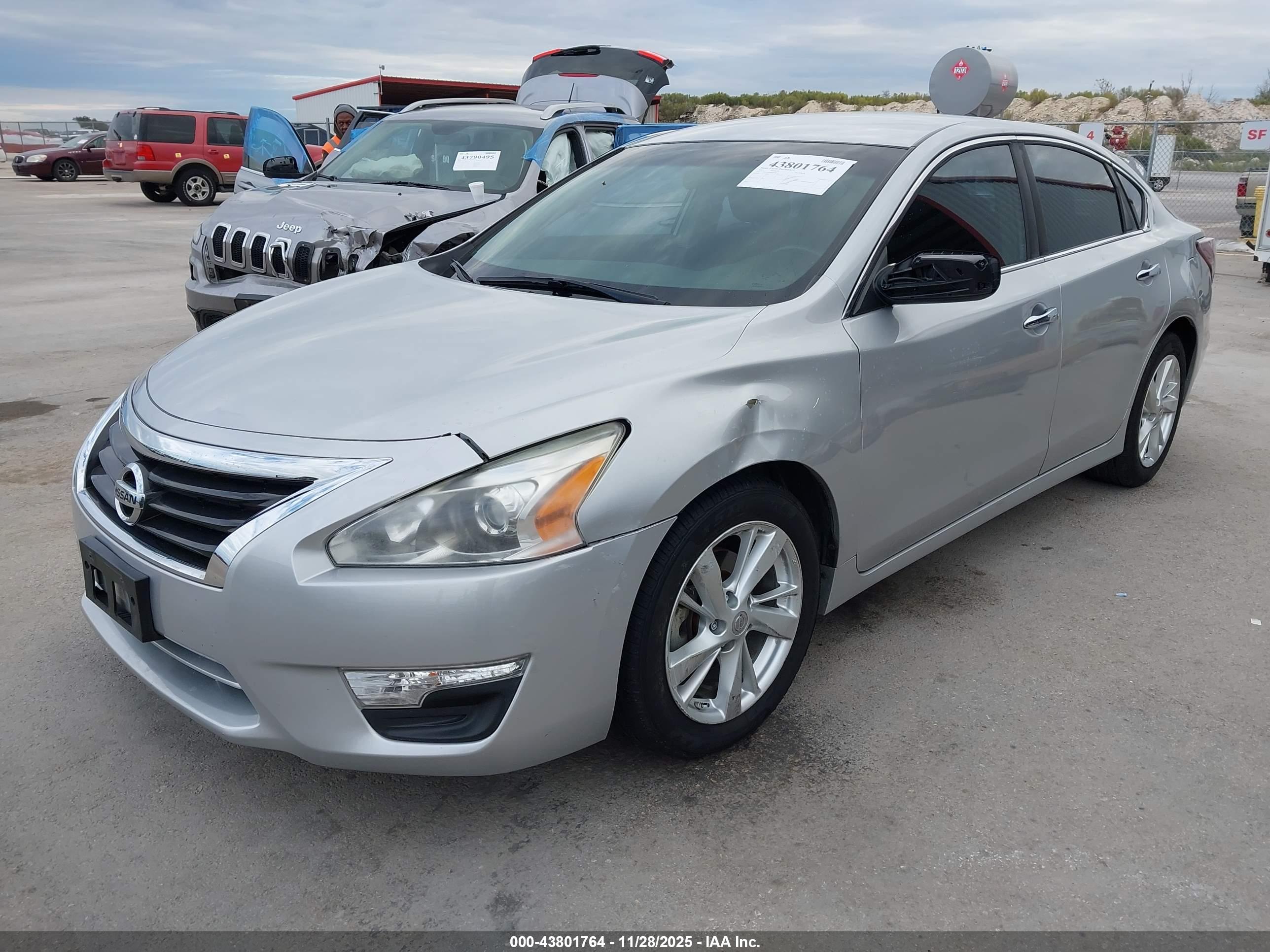 NISSAN ALTIMA image 2