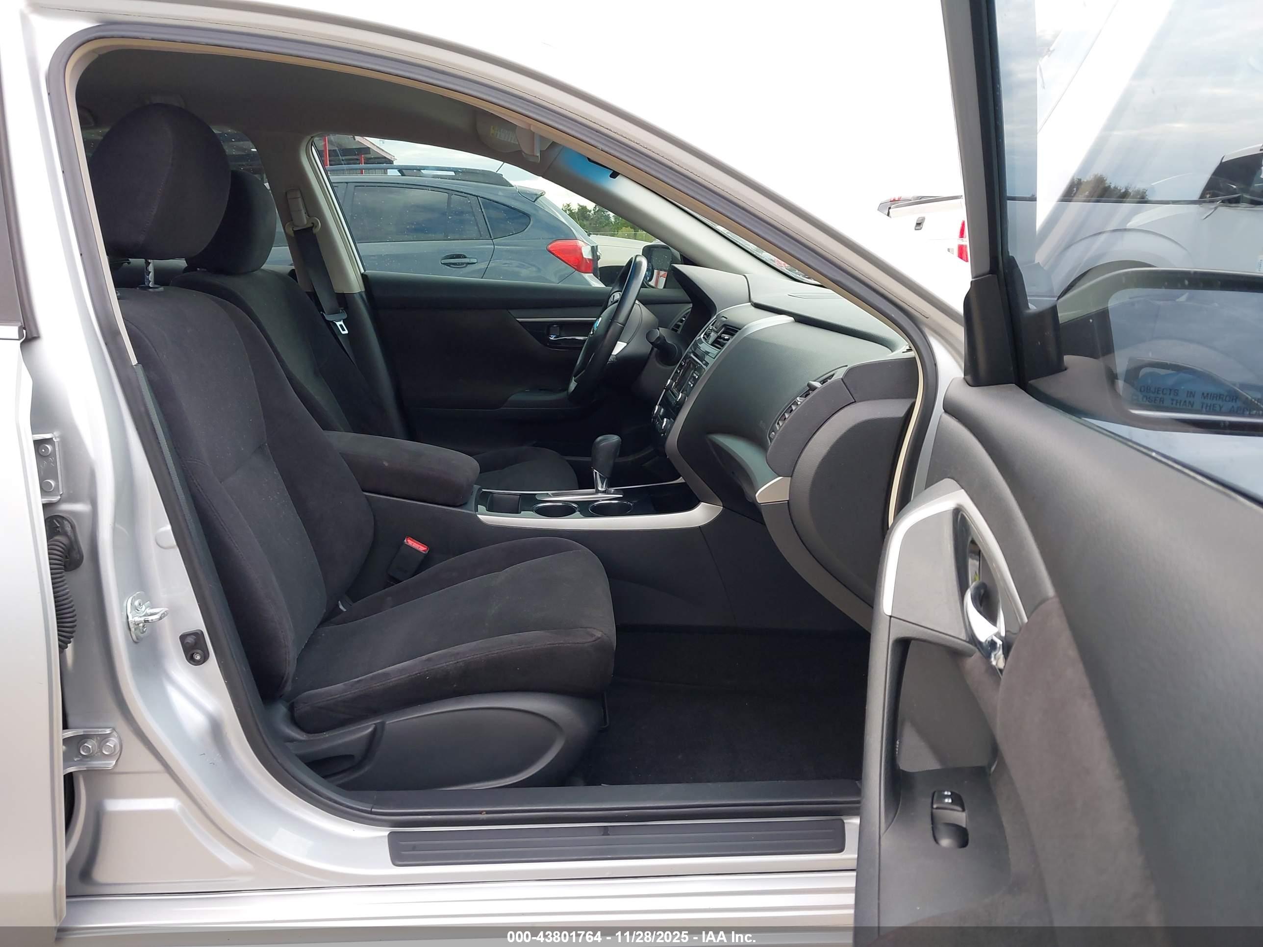 NISSAN ALTIMA image 5