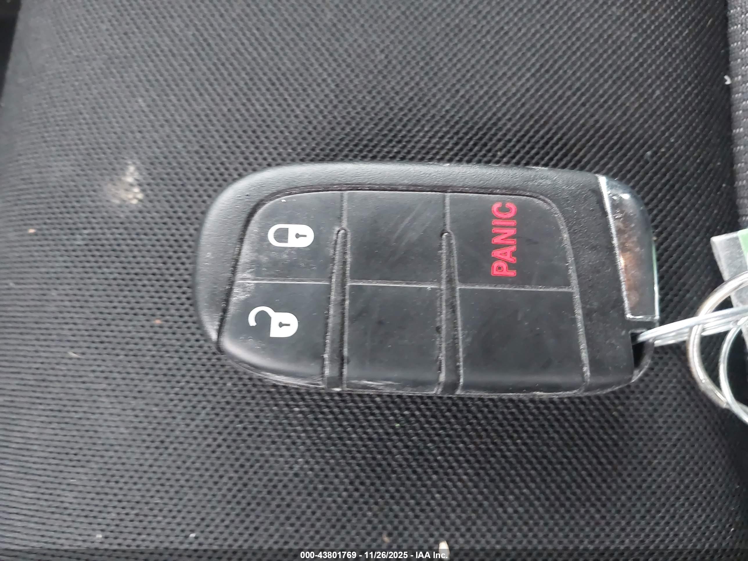 JEEP RENEGADE image 11