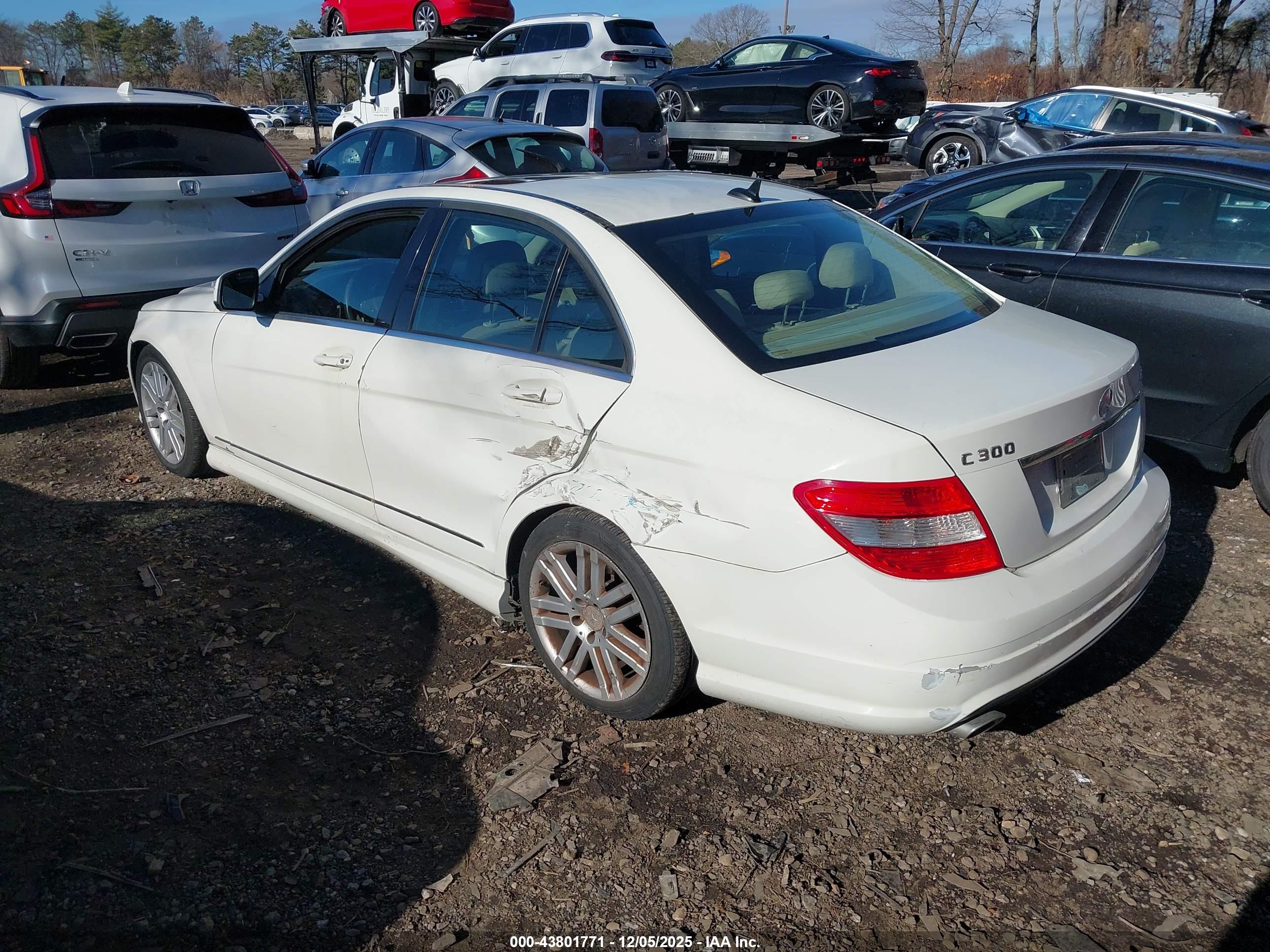 MERCEDES-BENZ C image 3