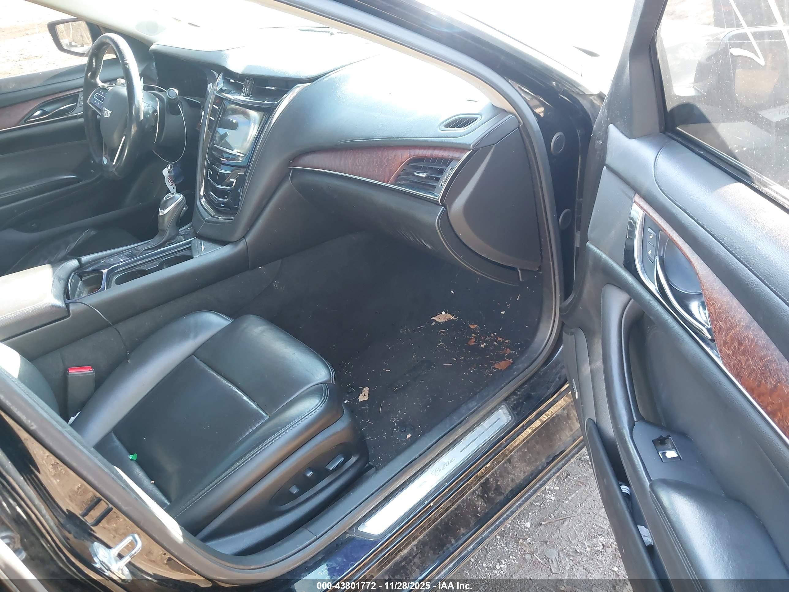 CADILLAC CTS image 5