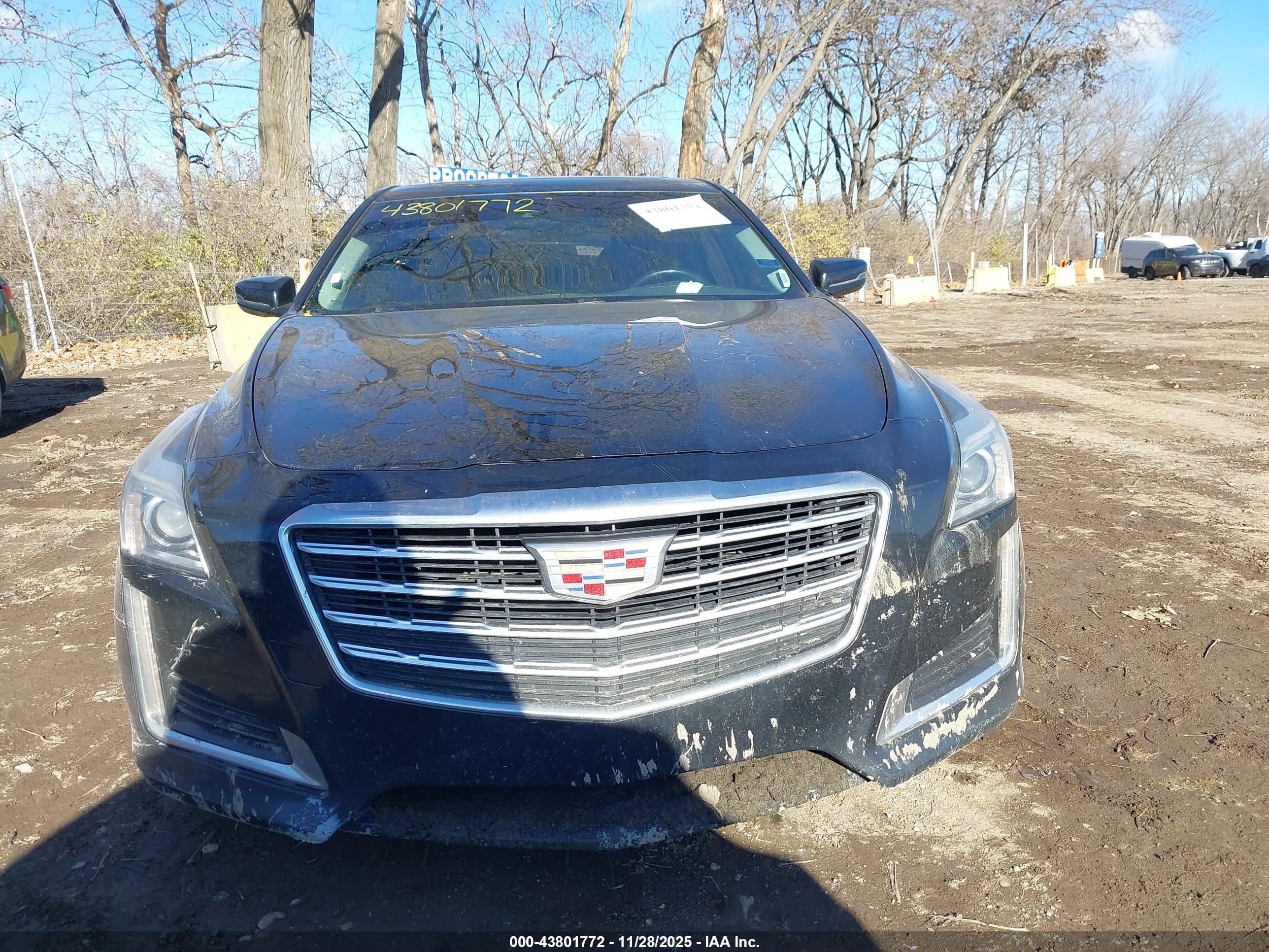 CADILLAC CTS image 6