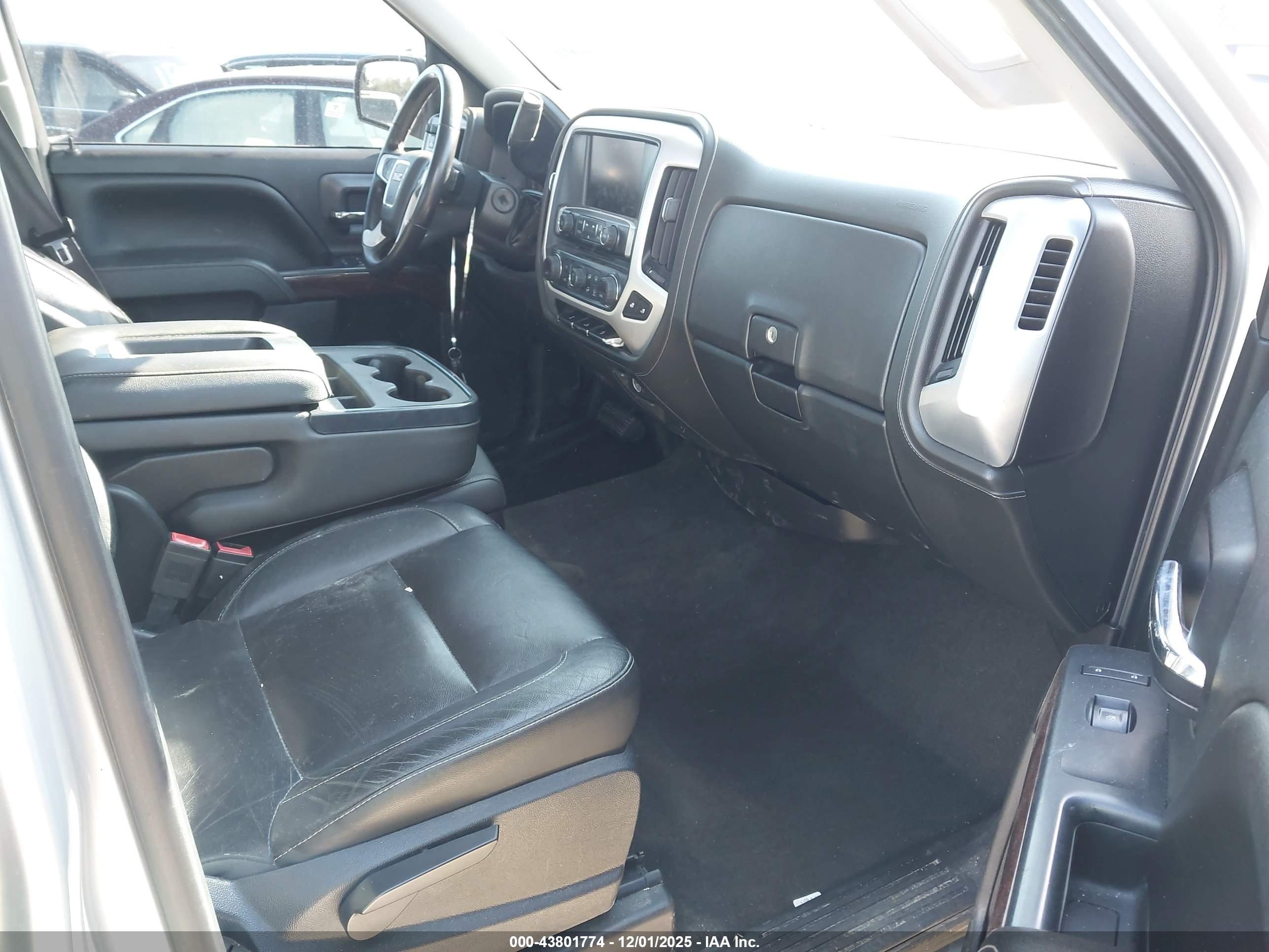 GMC SIERRA image 5