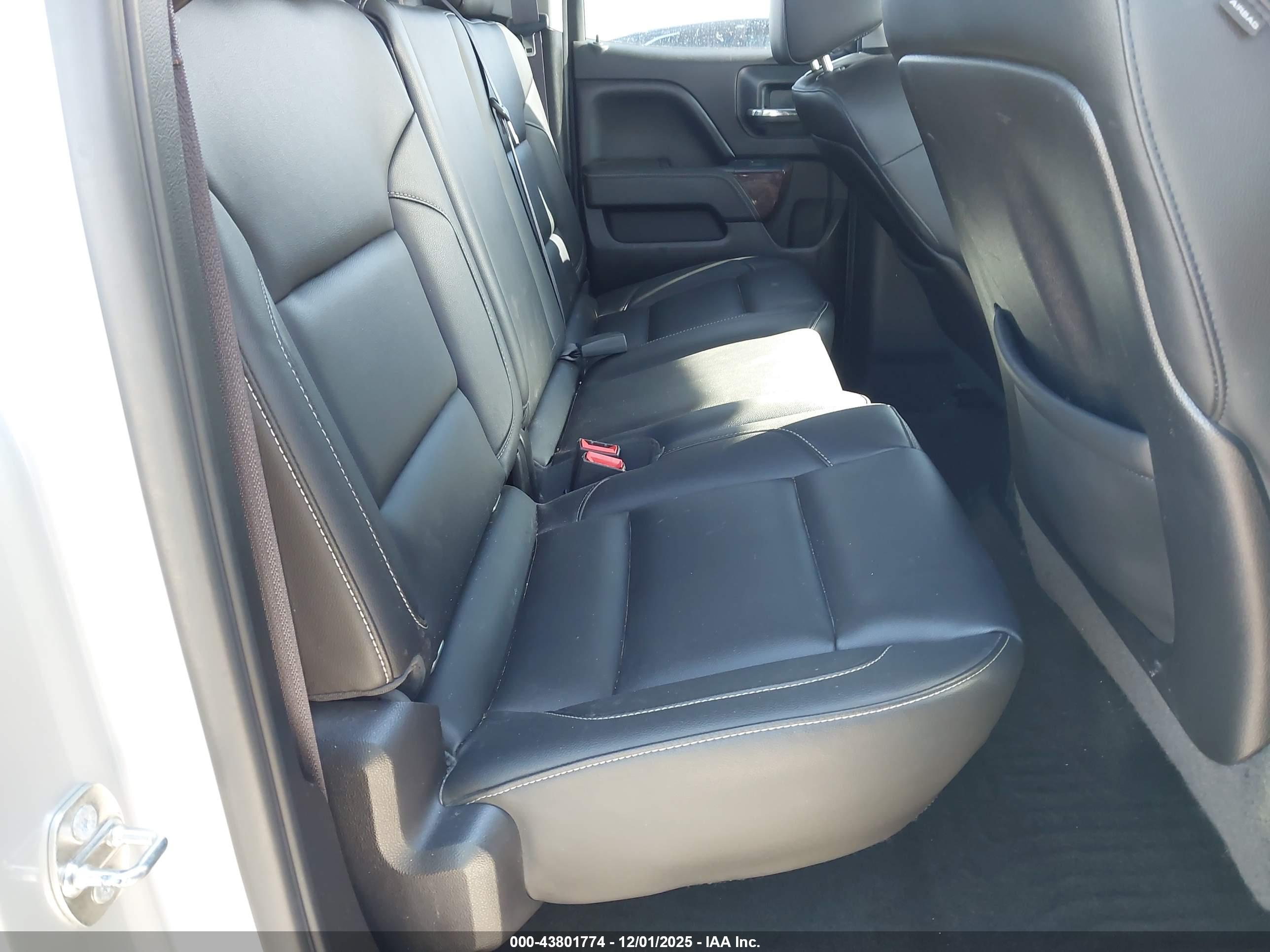 GMC SIERRA image 8
