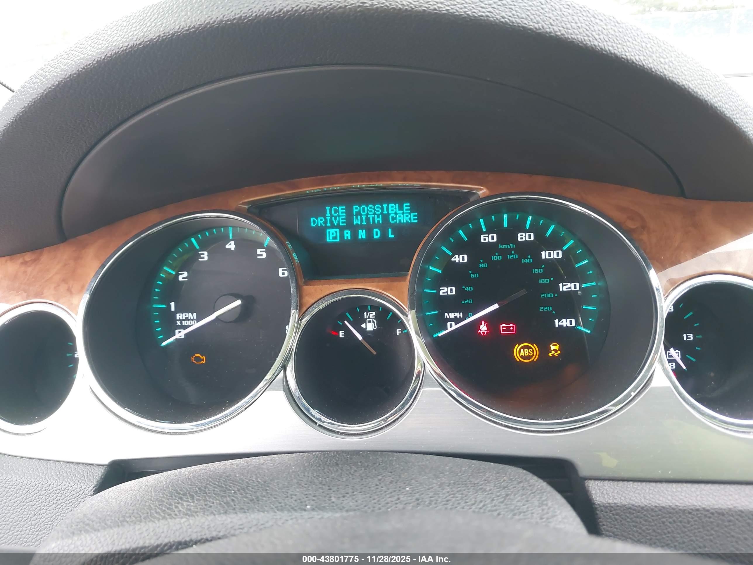 BUICK ENCLAVE image 7