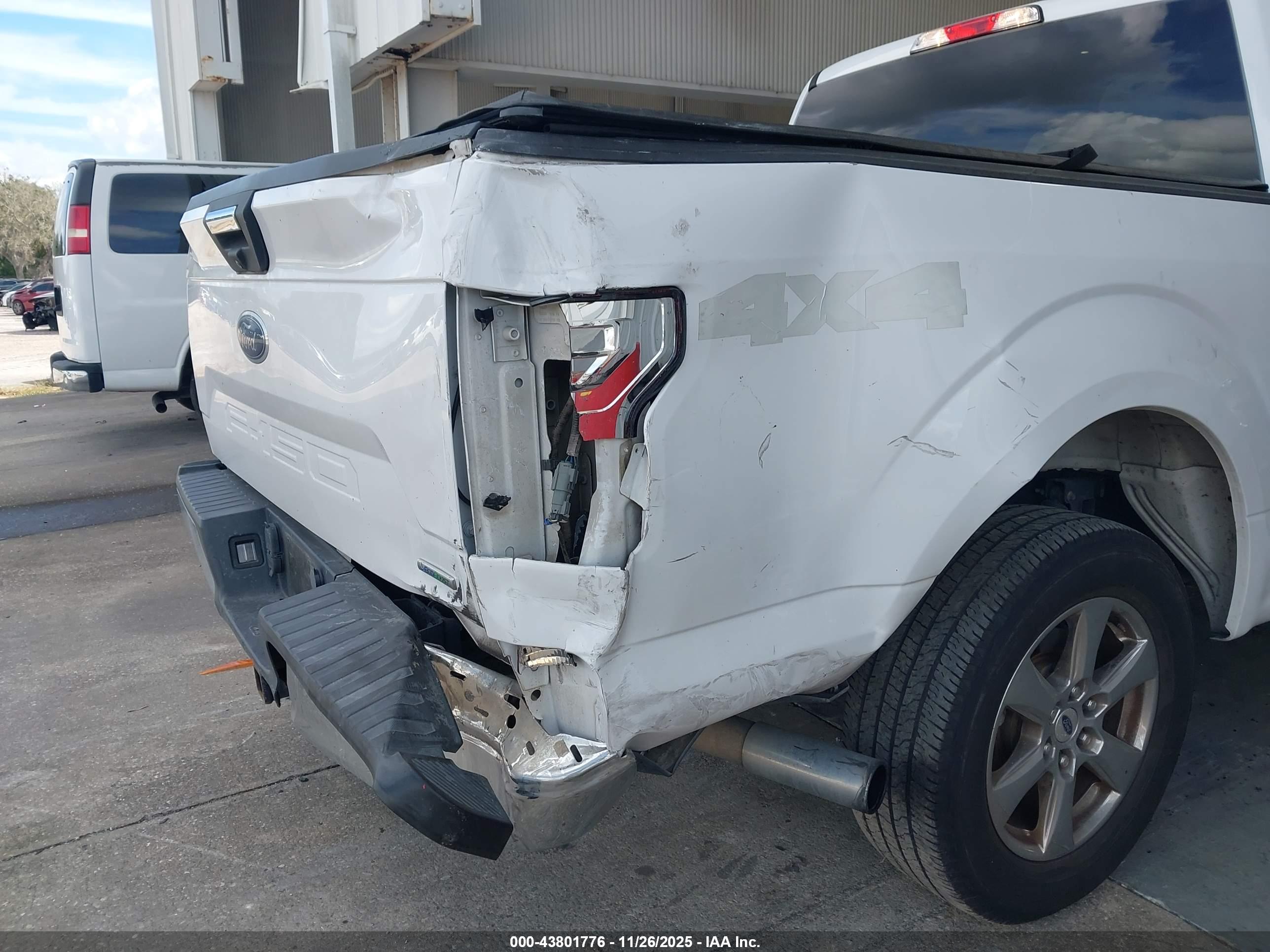 FORD F-150 image 6