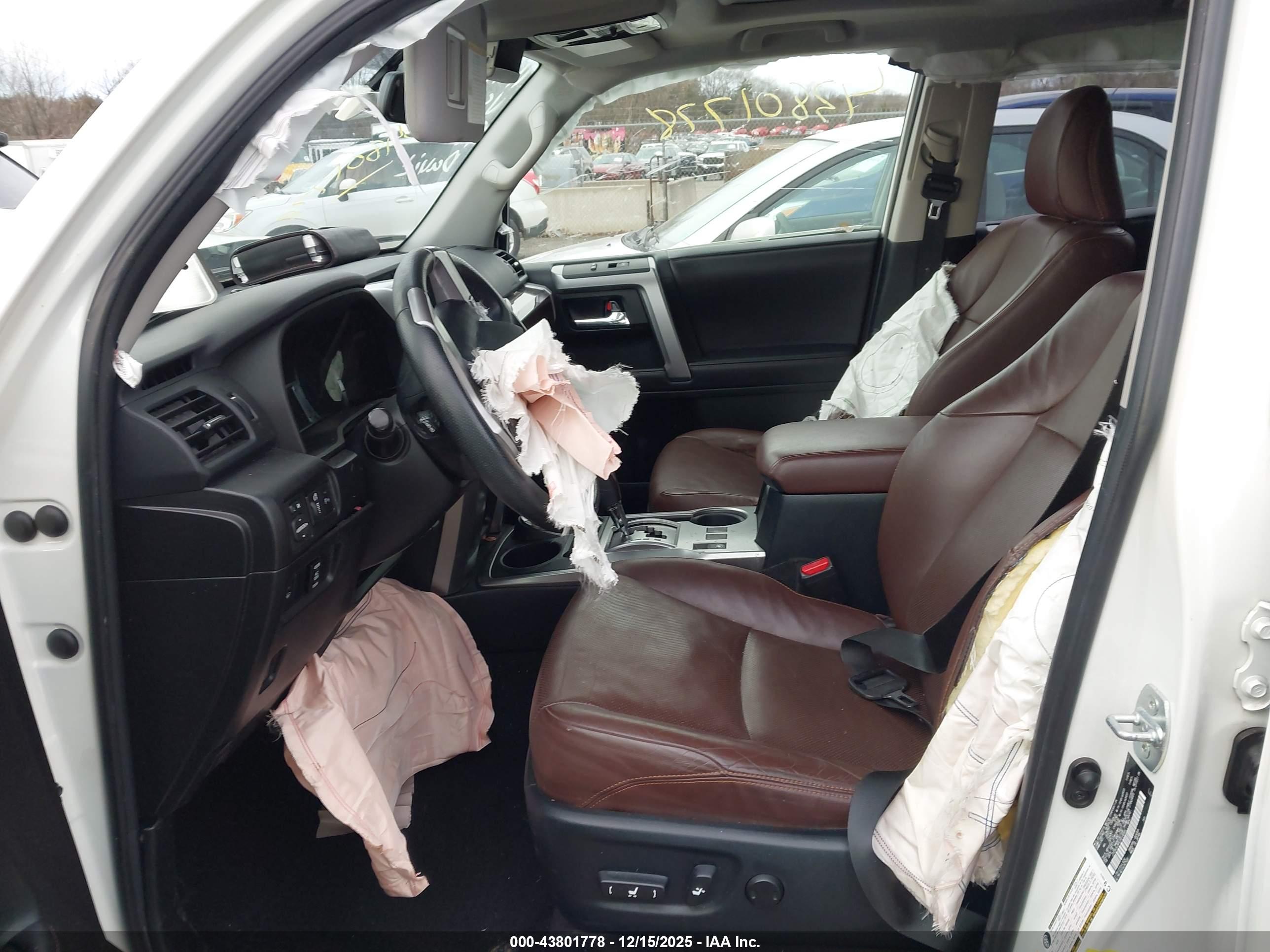 TOYOTA 4RUNNER image 5