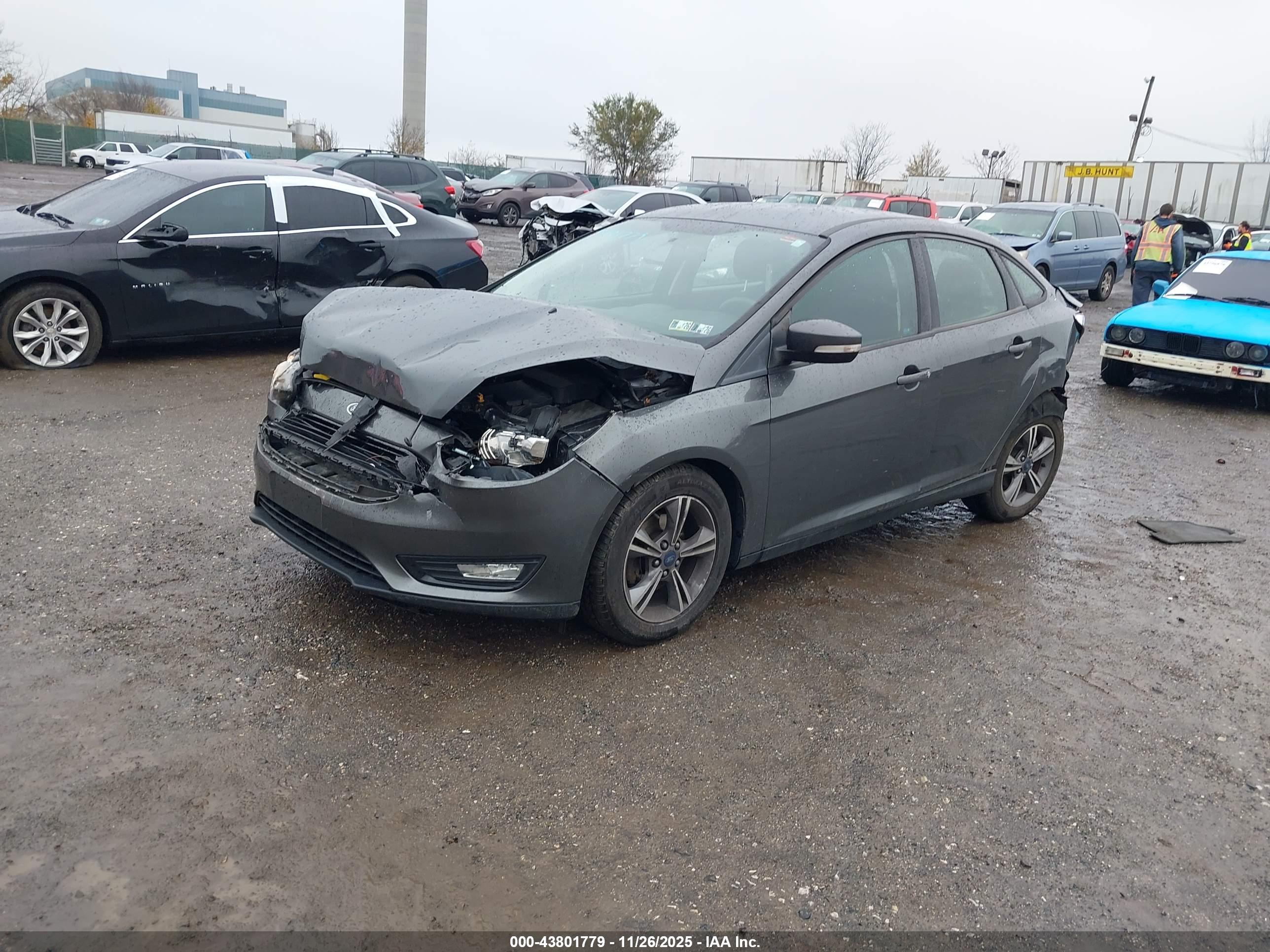 FORD FOCUS image 2