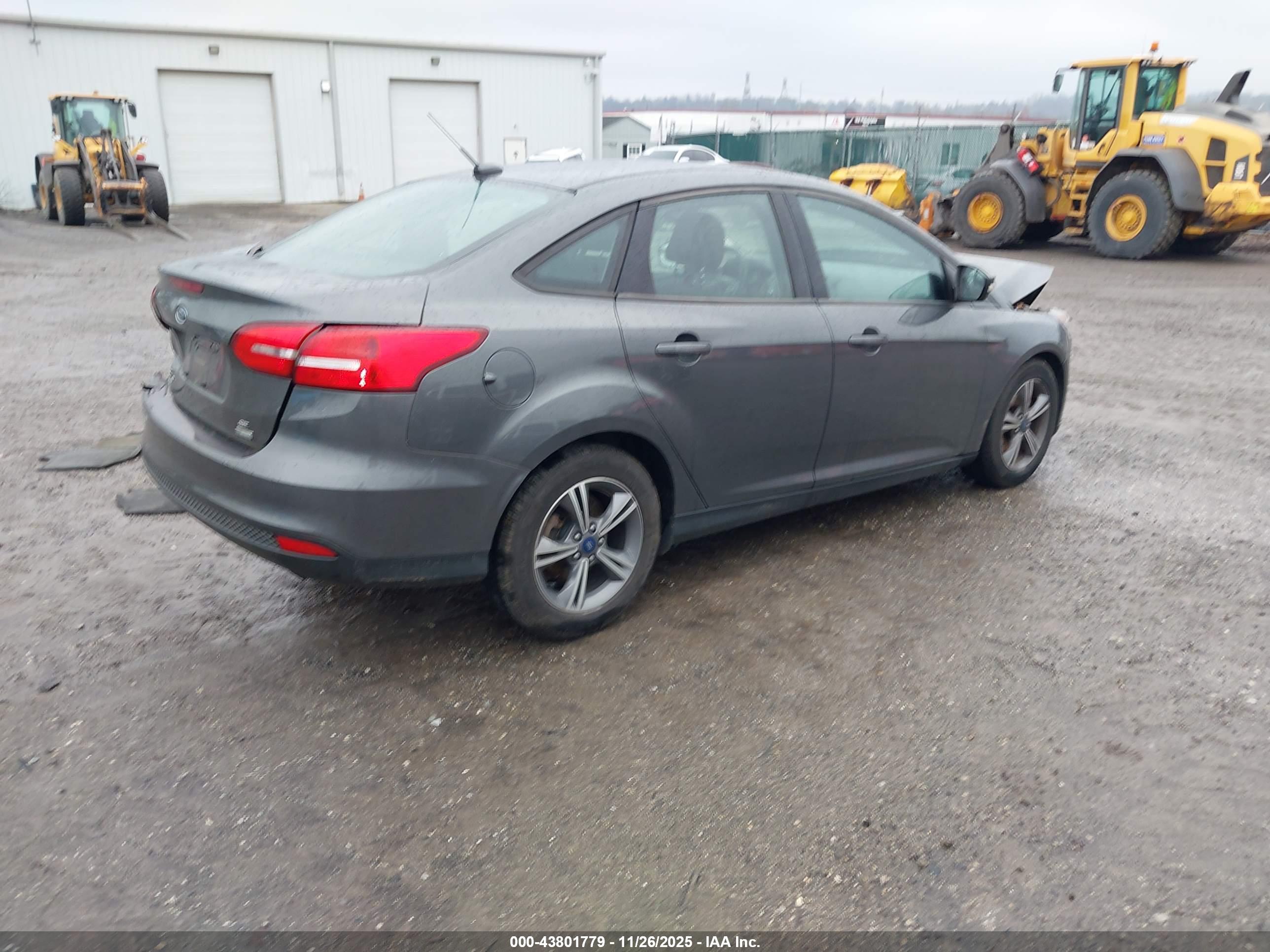 FORD FOCUS image 4