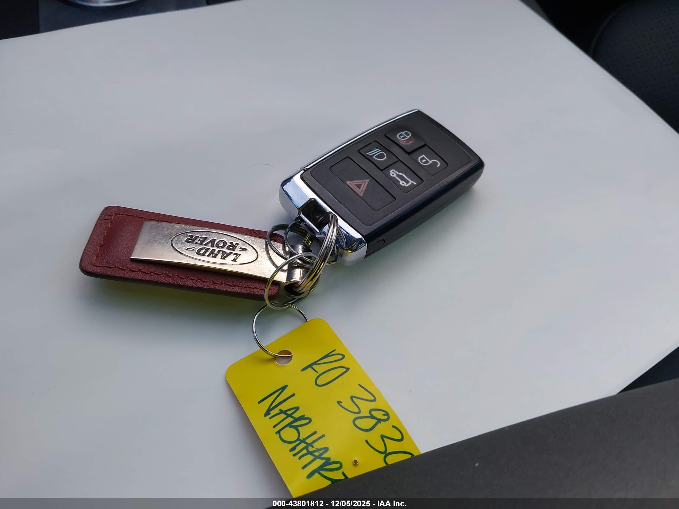 LAND ROVER image 11