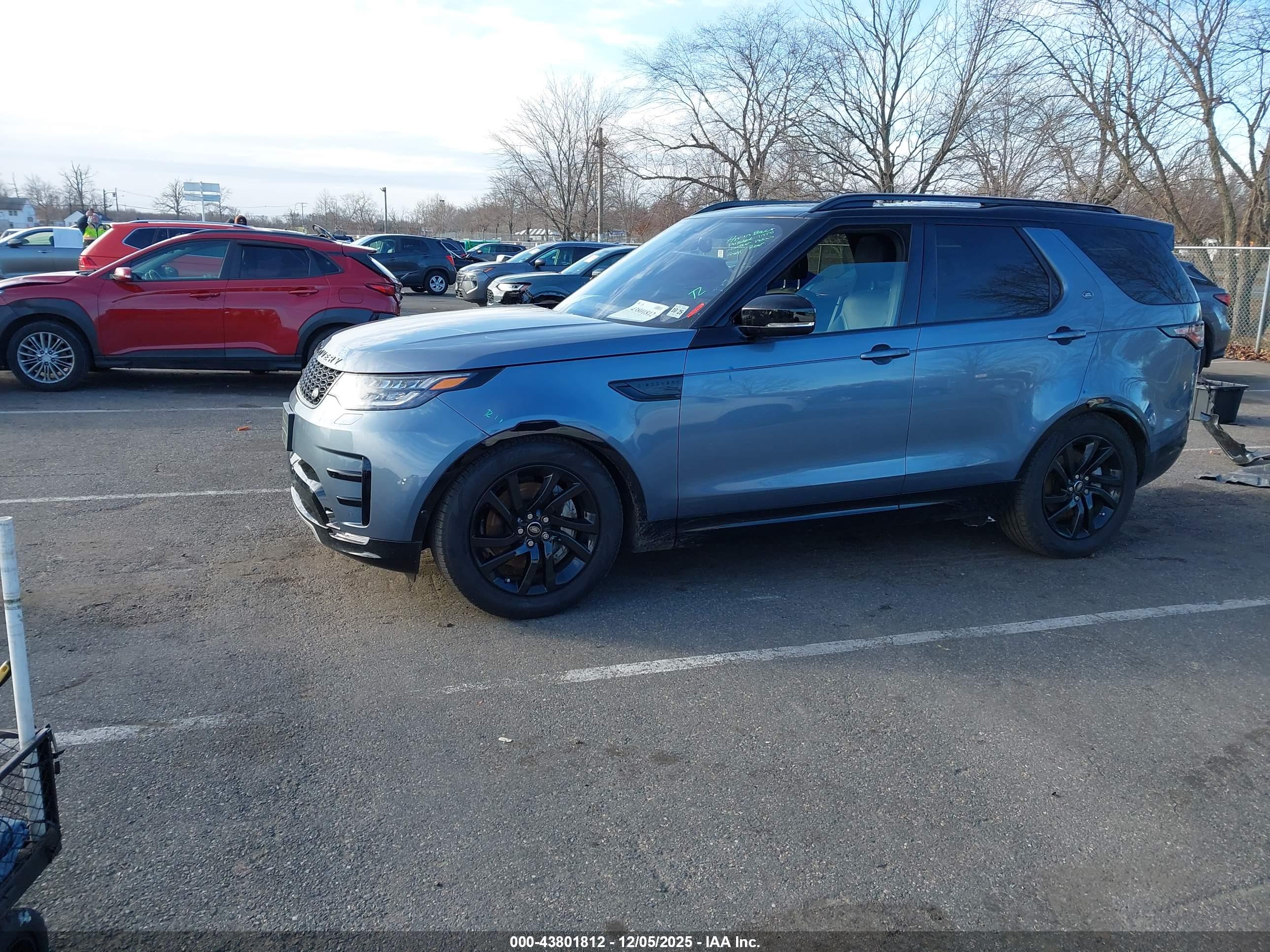 LAND ROVER image 2
