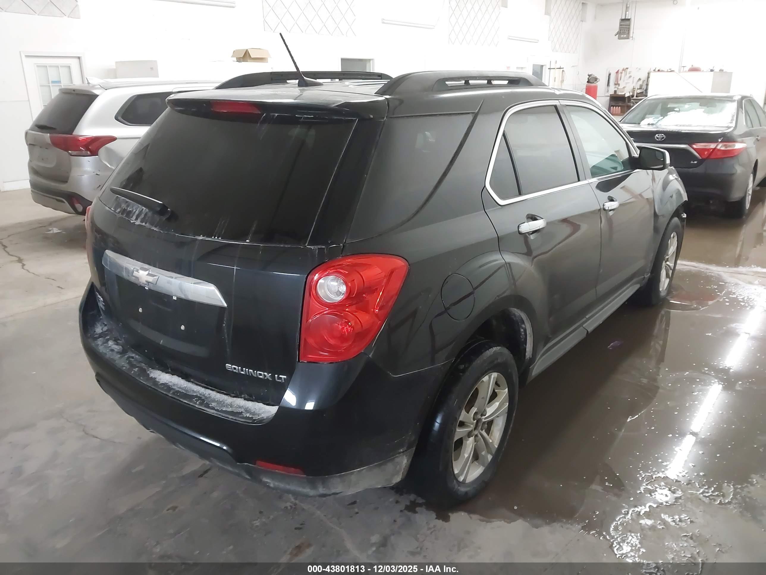 CHEVROLET EQUINOX image 4