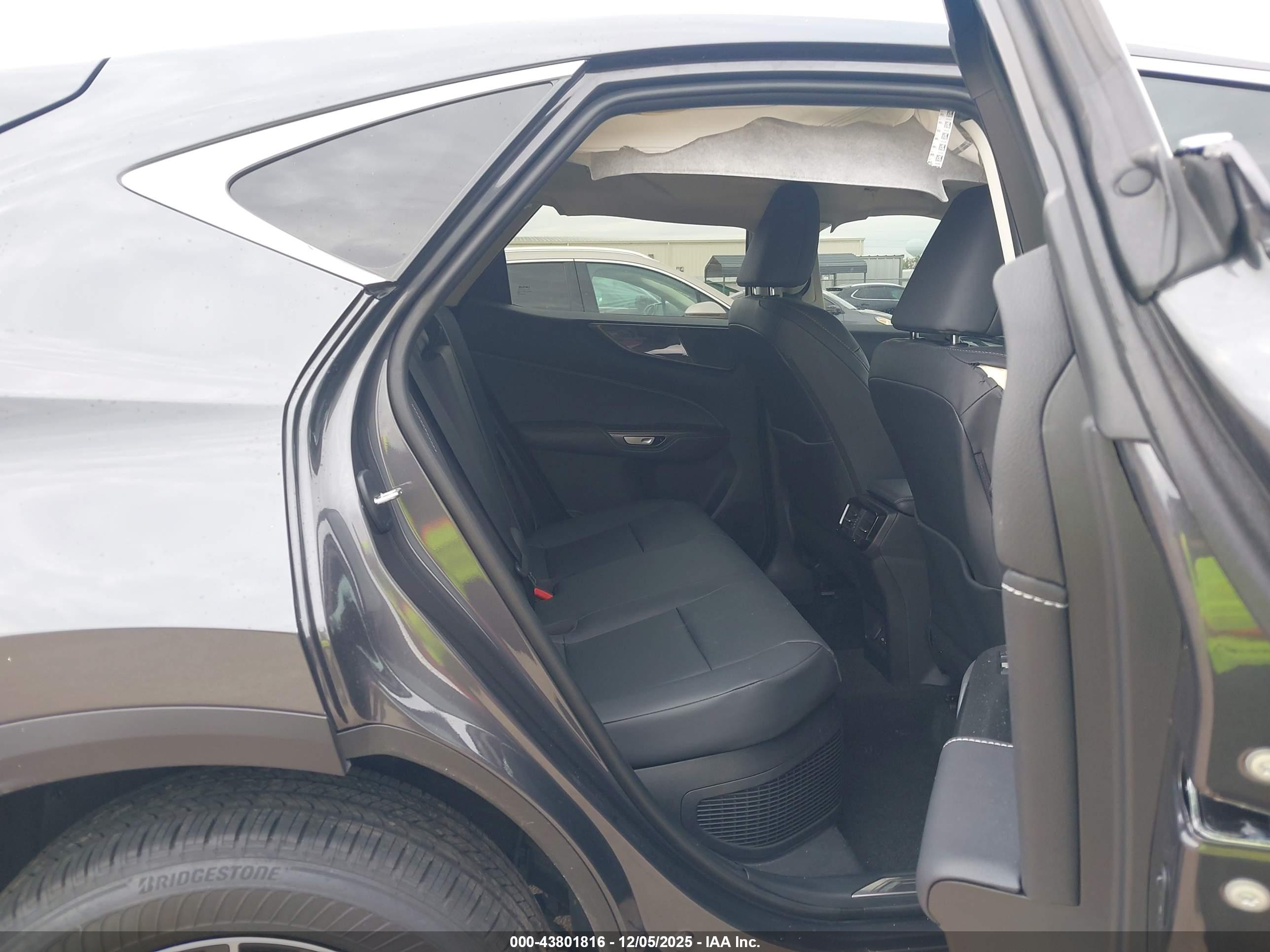 LEXUS NX image 8