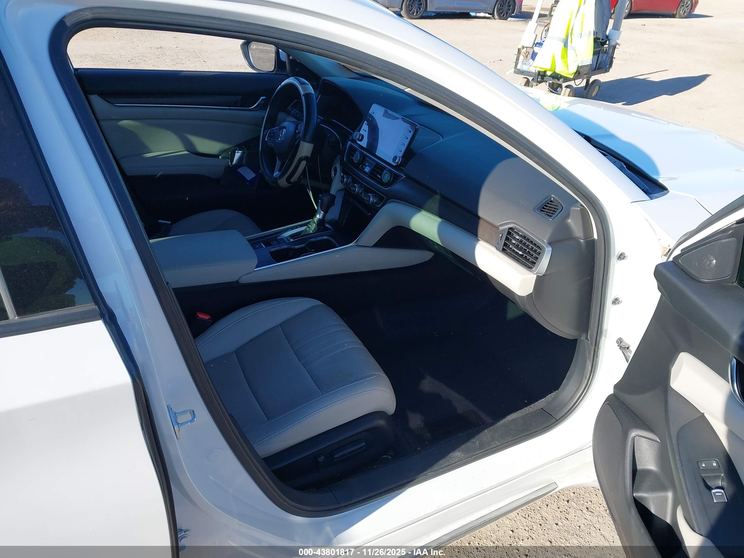 HONDA ACCORD image 5