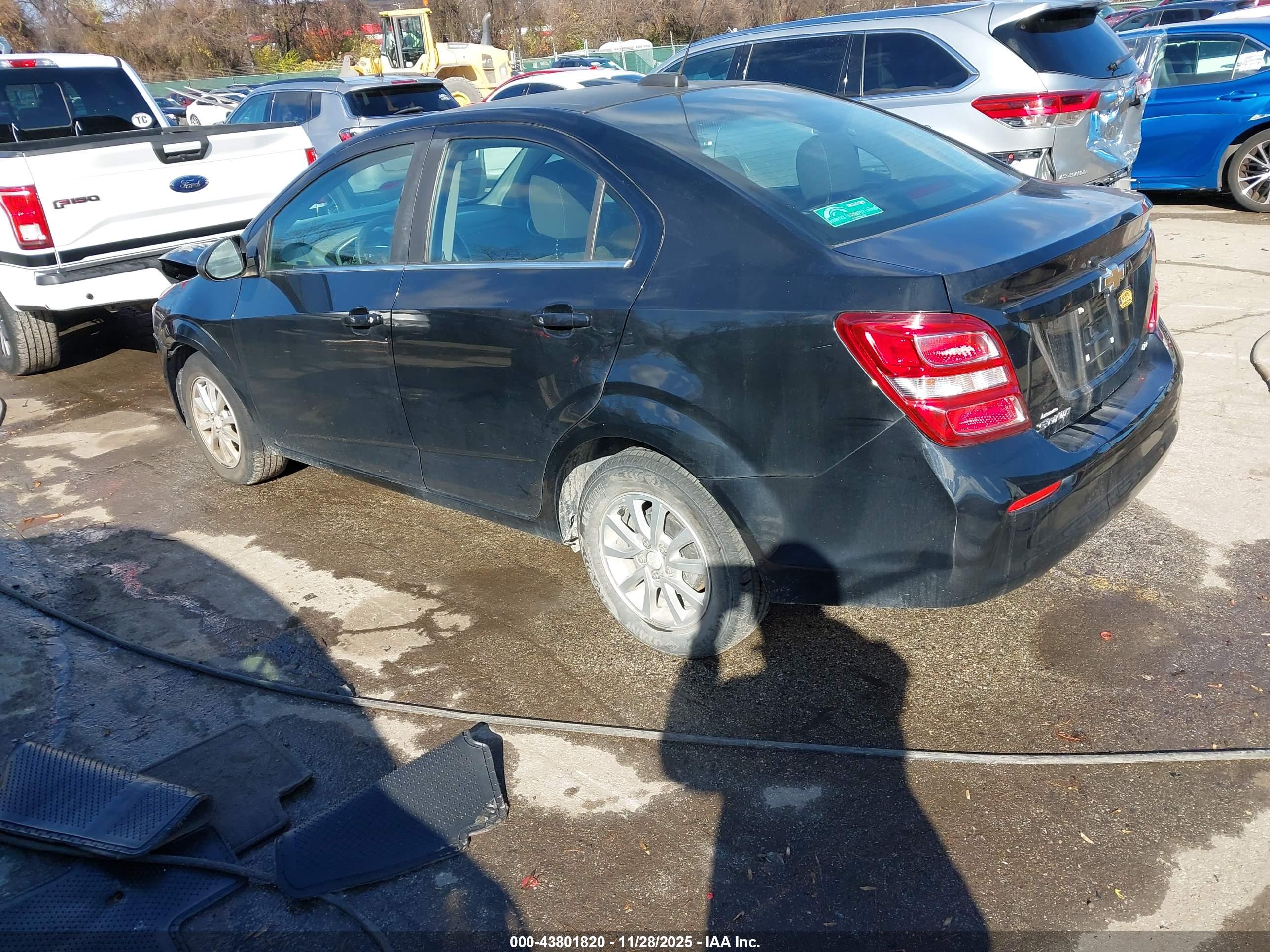 CHEVROLET SONIC image 3