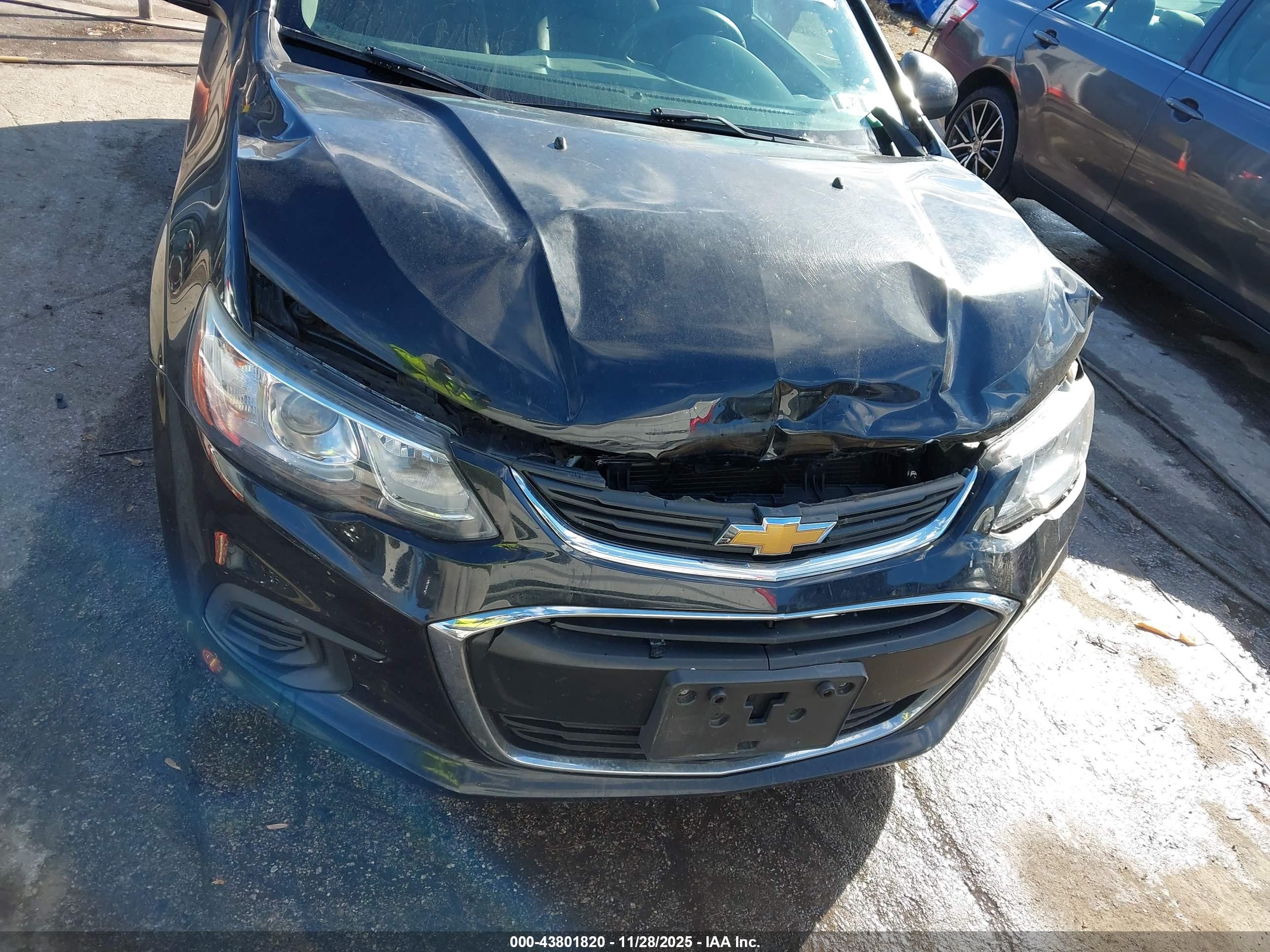 CHEVROLET SONIC image 6