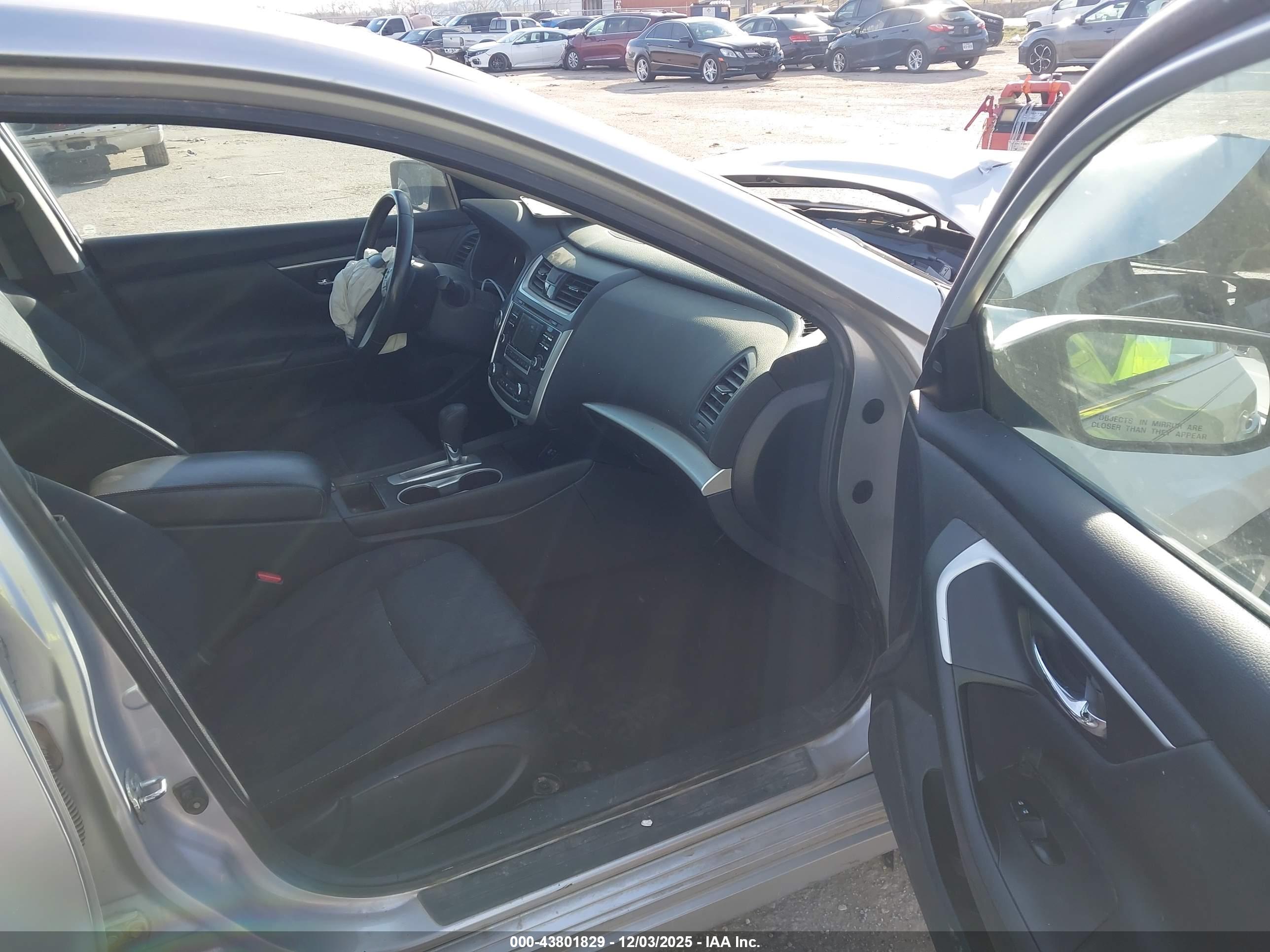 NISSAN ALTIMA image 5