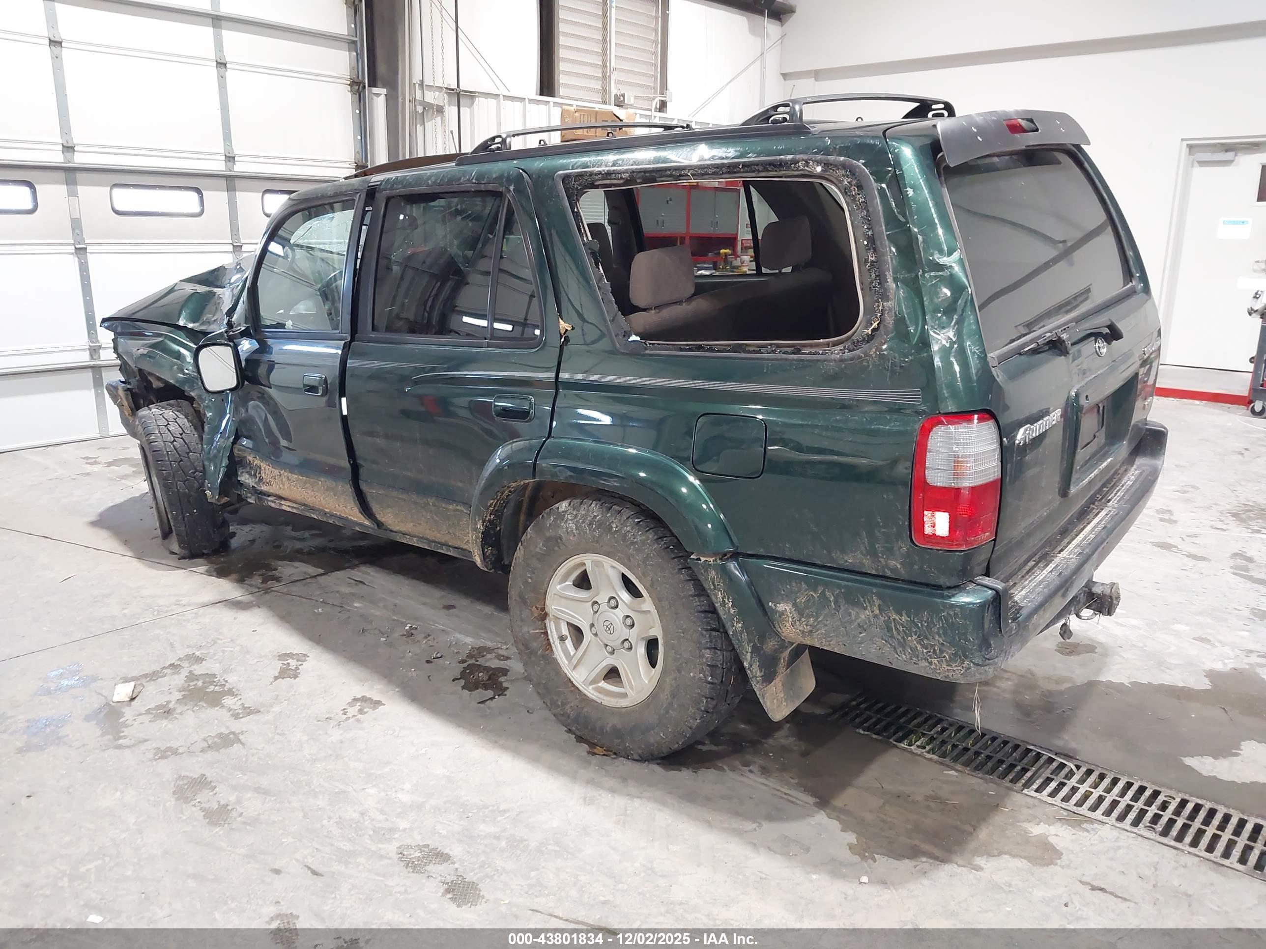 TOYOTA 4RUNNER image 3