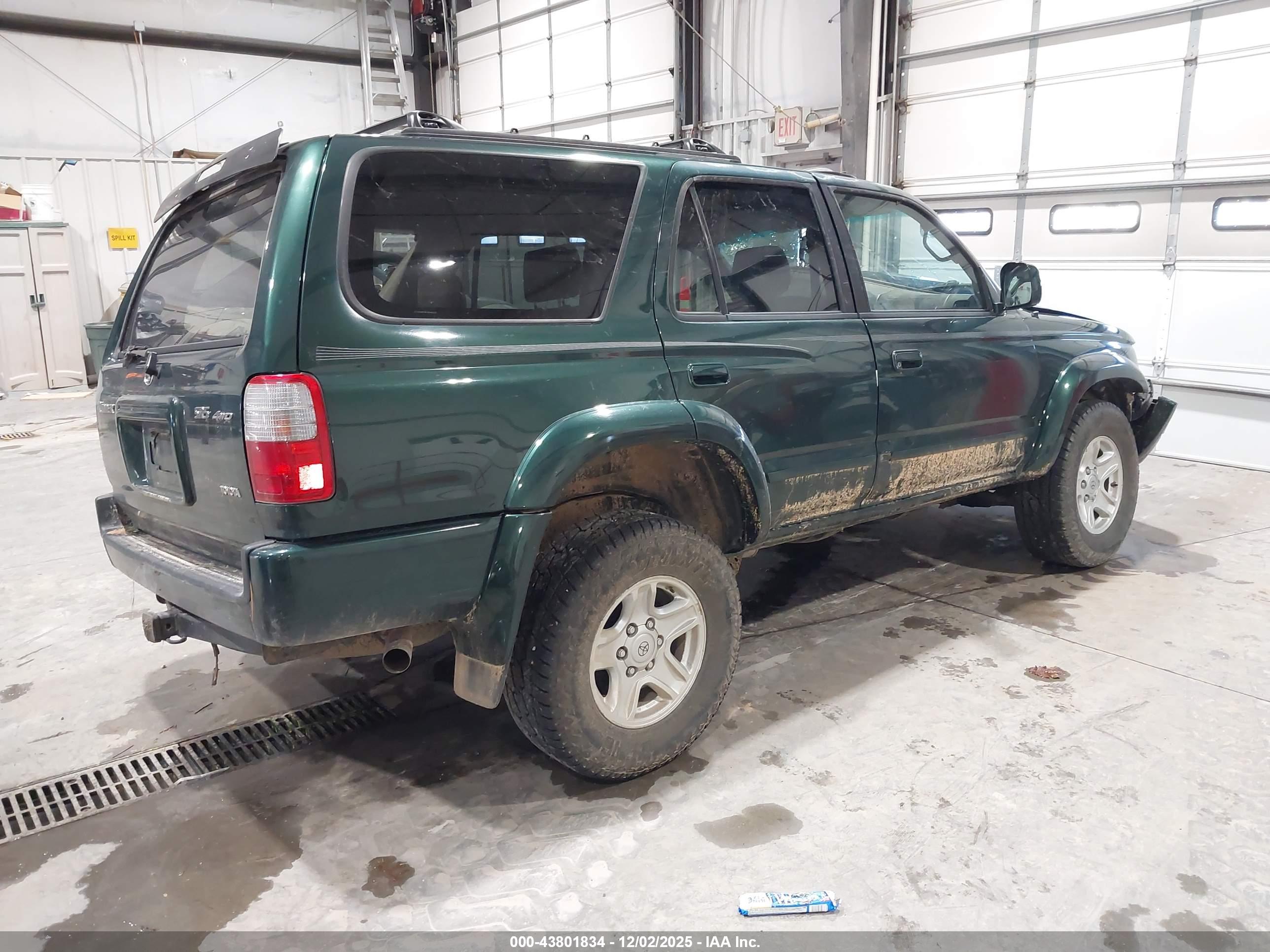 TOYOTA 4RUNNER image 4