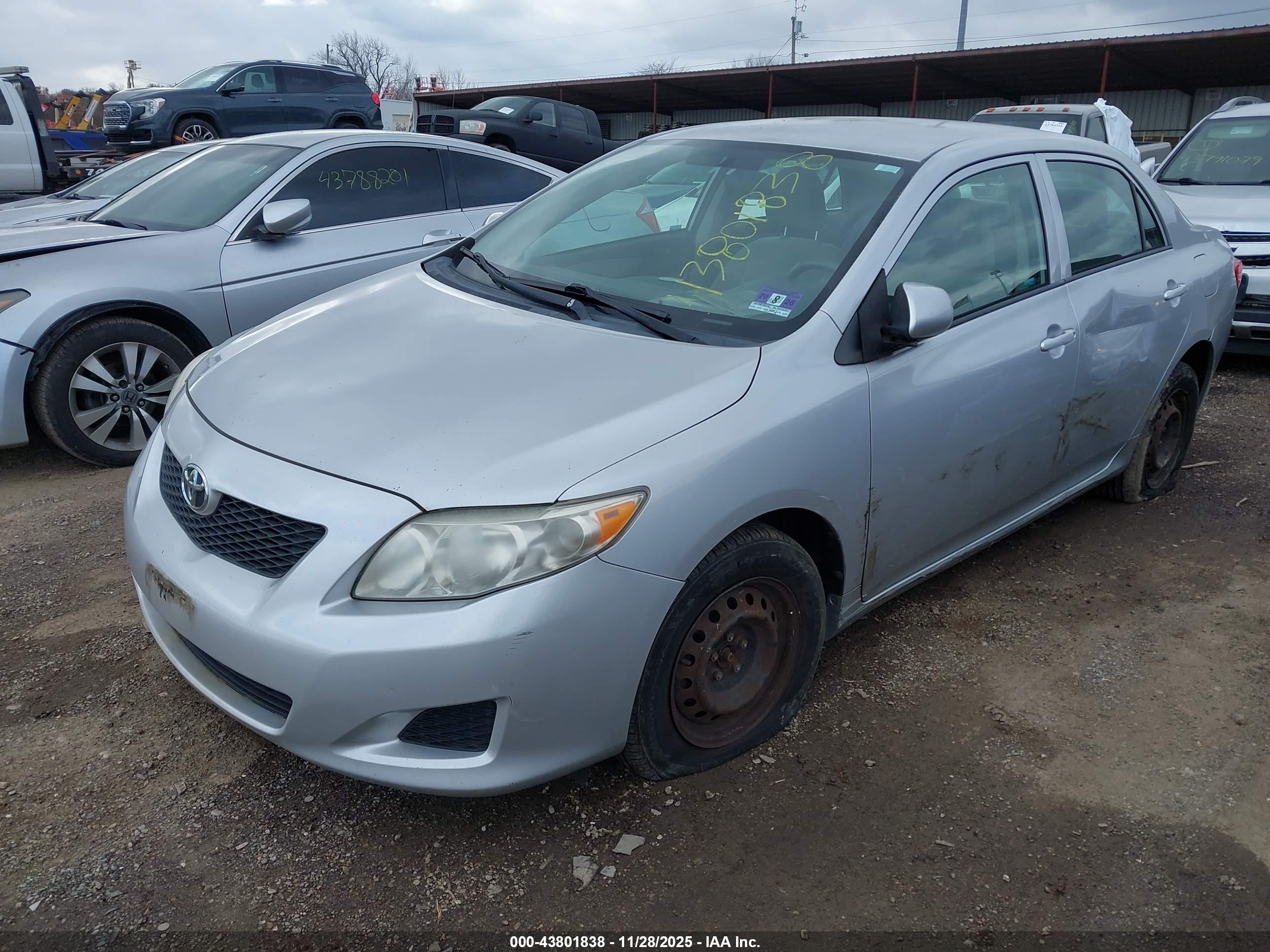 TOYOTA COROLLA image 2