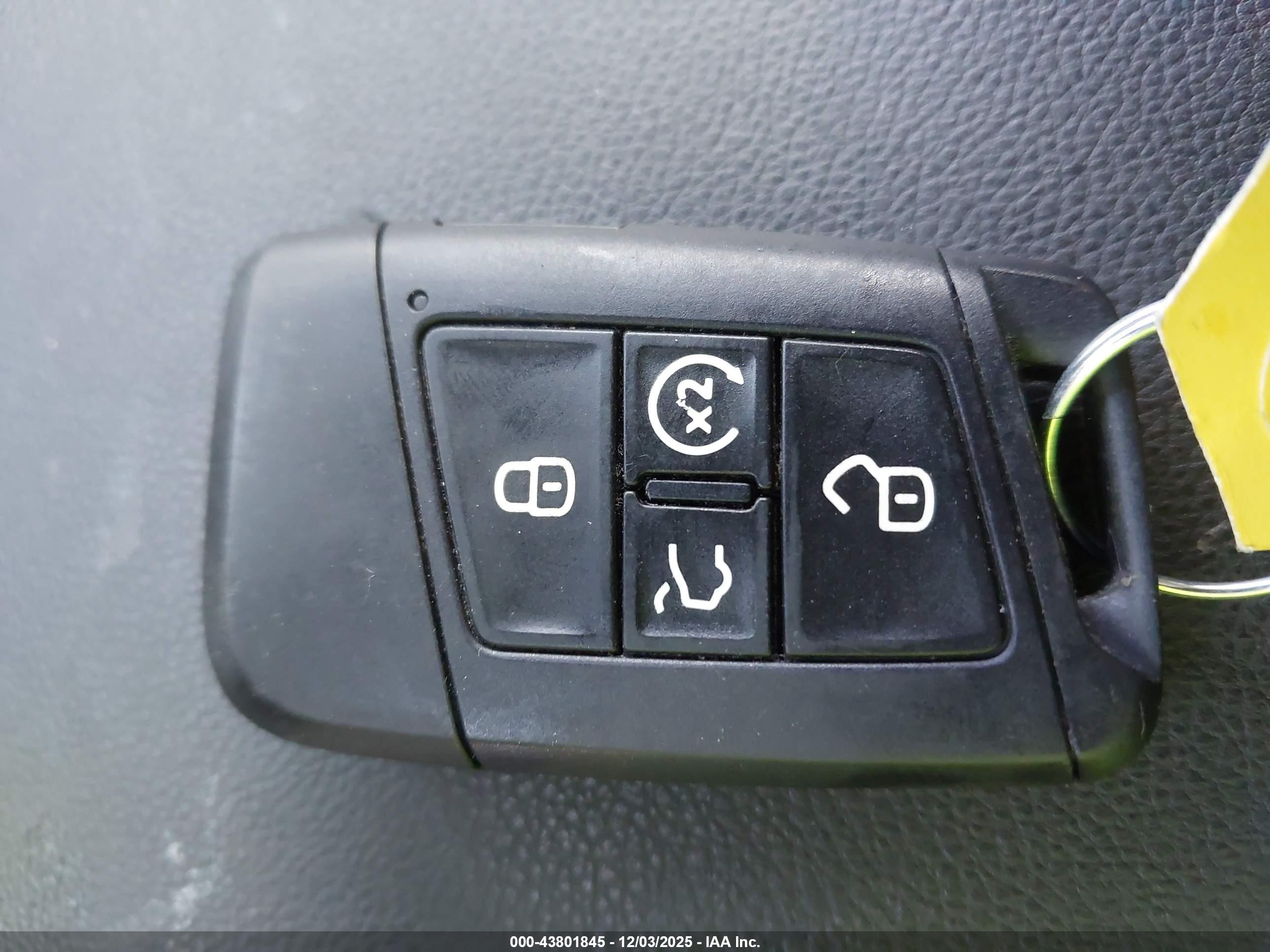VOLKSWAGEN ATLAS image 11